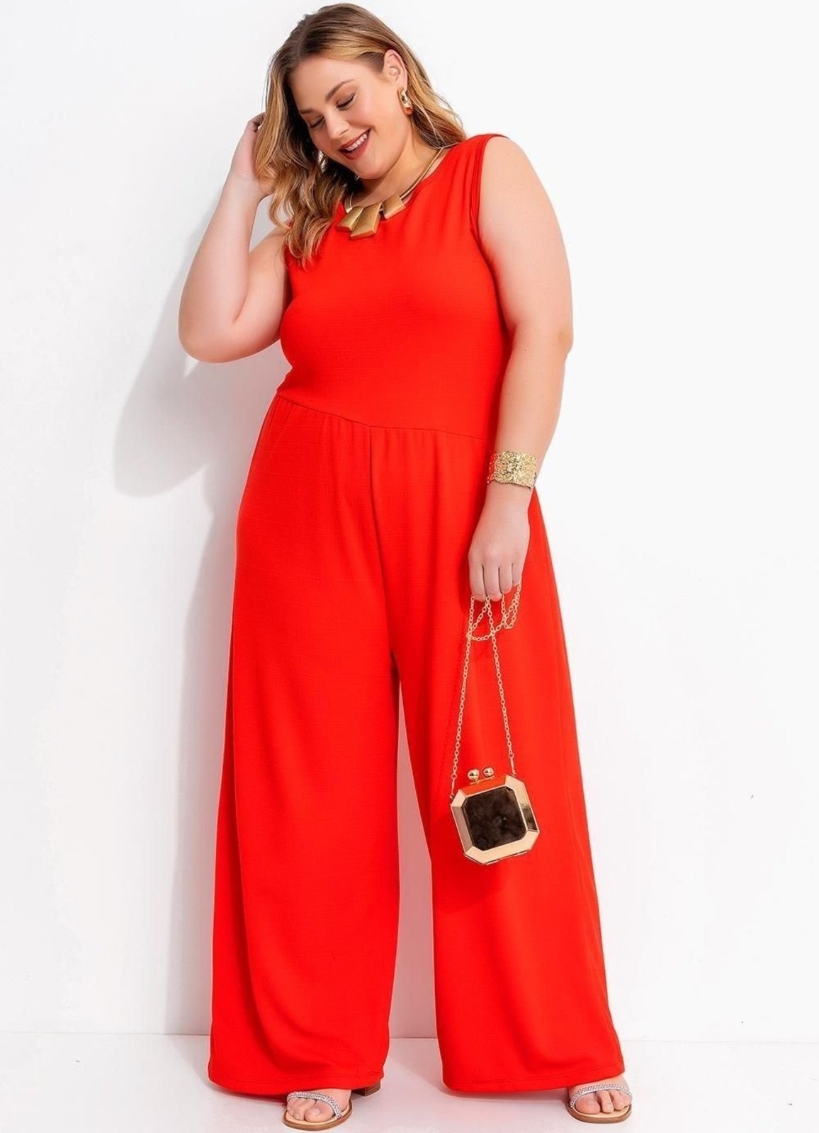 Imagem principal Macacão Em Malha Rústica. Marguerite vermelho