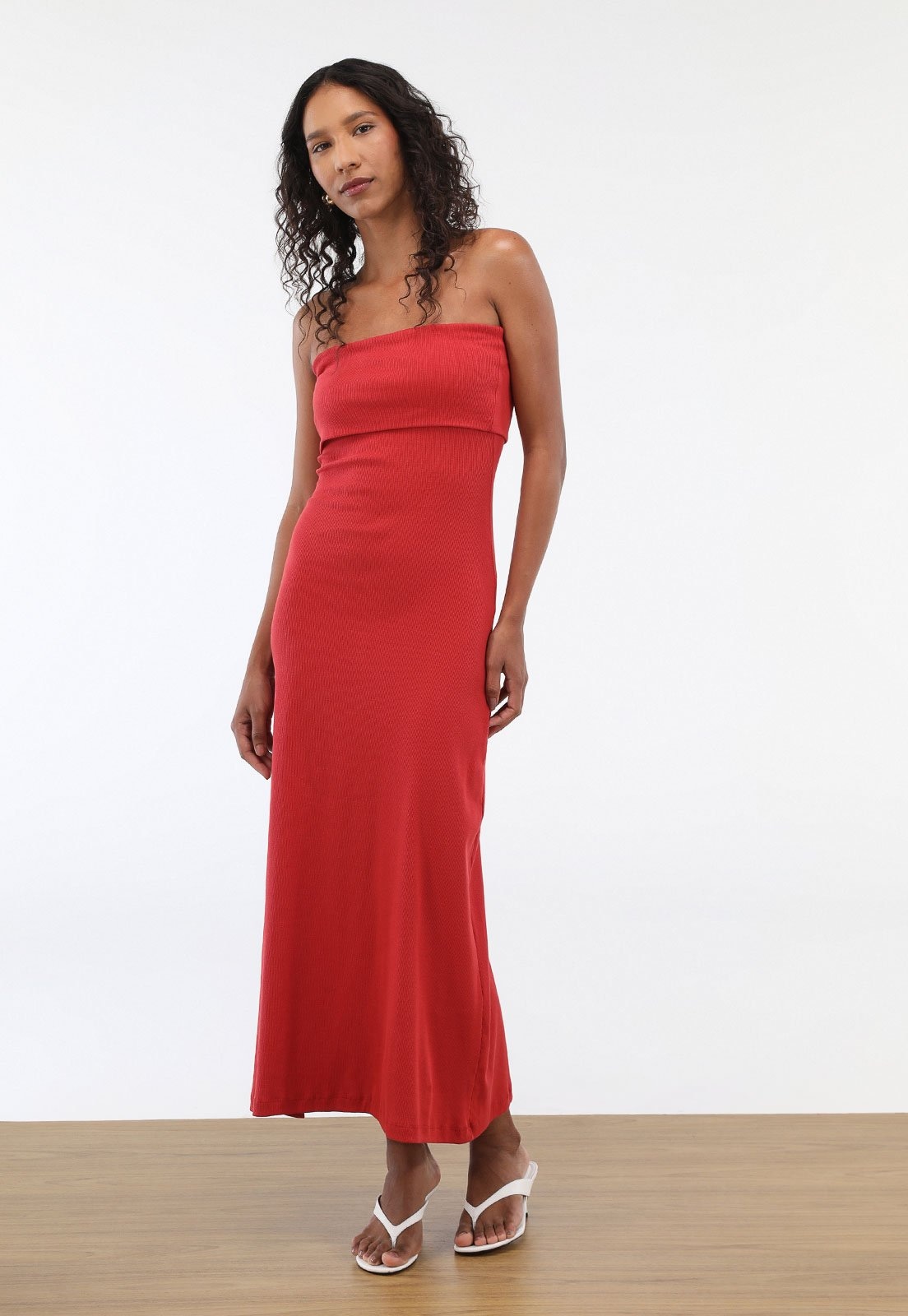 Imagem principal Vestido Feminino FARM Tomara que Caia Midi FARM vermelho