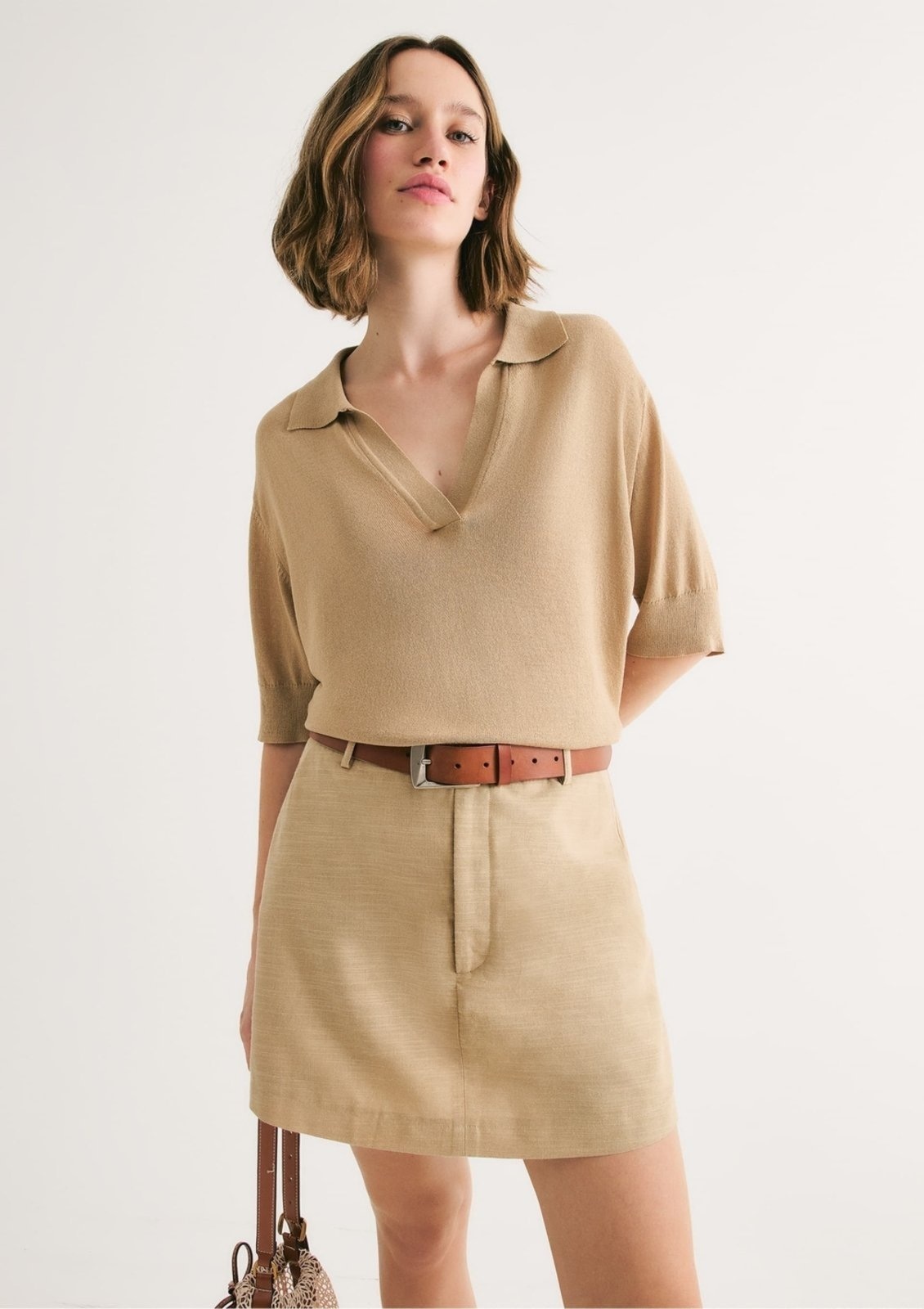 Imagem principal Shorts Saia Reto Cintura Alta Hering bege