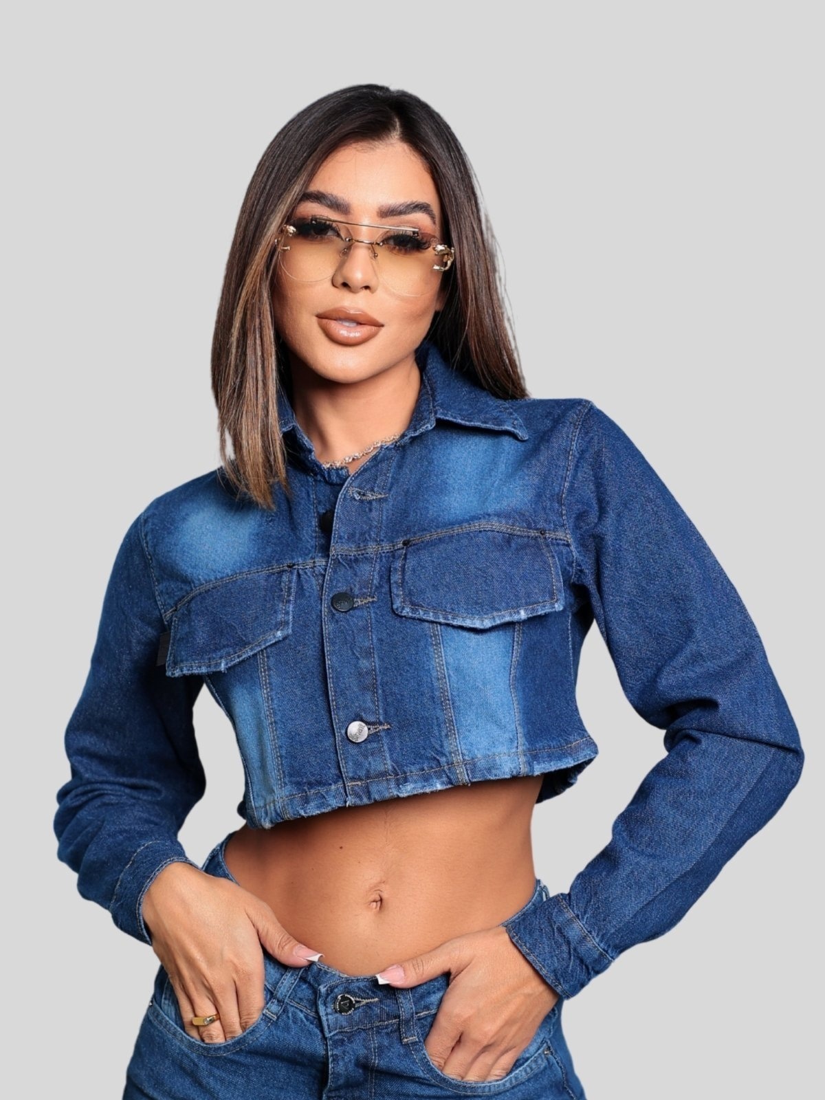Imagem principal Jaqueta Jeans Cropped Escura Bordada Patria Brasil azul