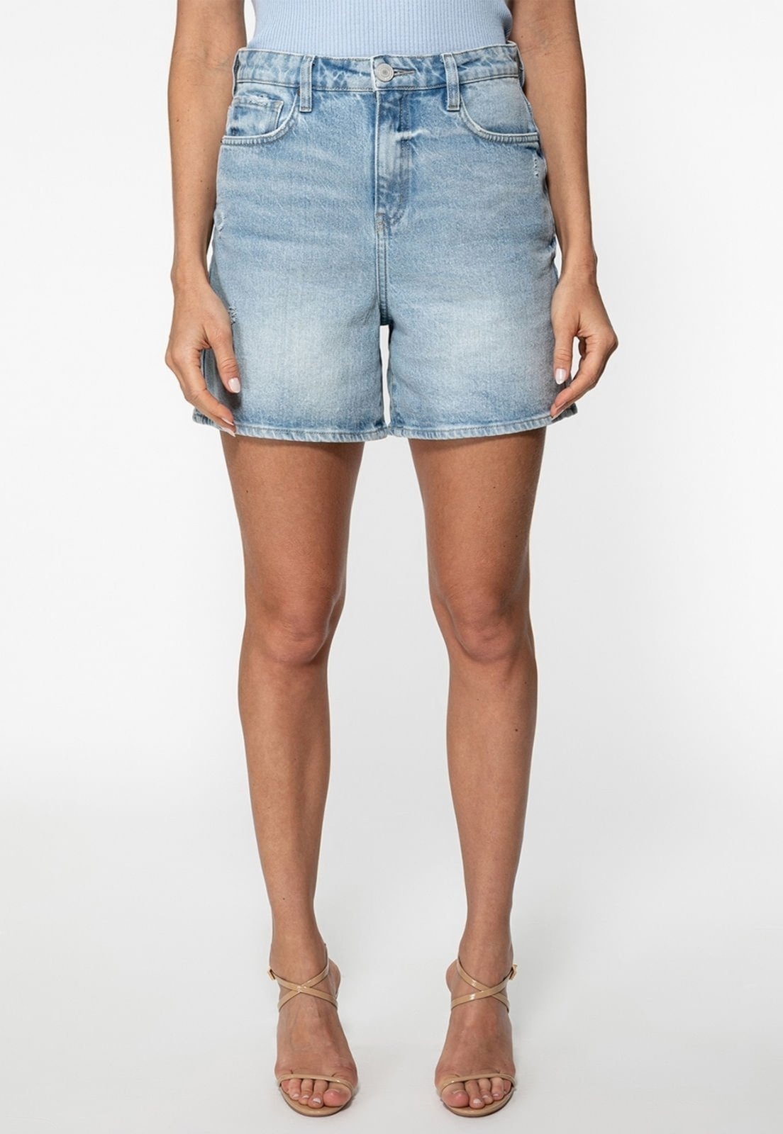 Imagem principal Bermuda Guess Jeans Curta Azul Claro Guess azul marinho