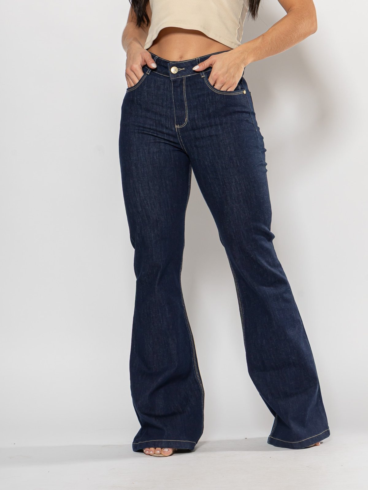 Imagem principal Calça Feminina Flare Crocker - 50894 Crocker jeans