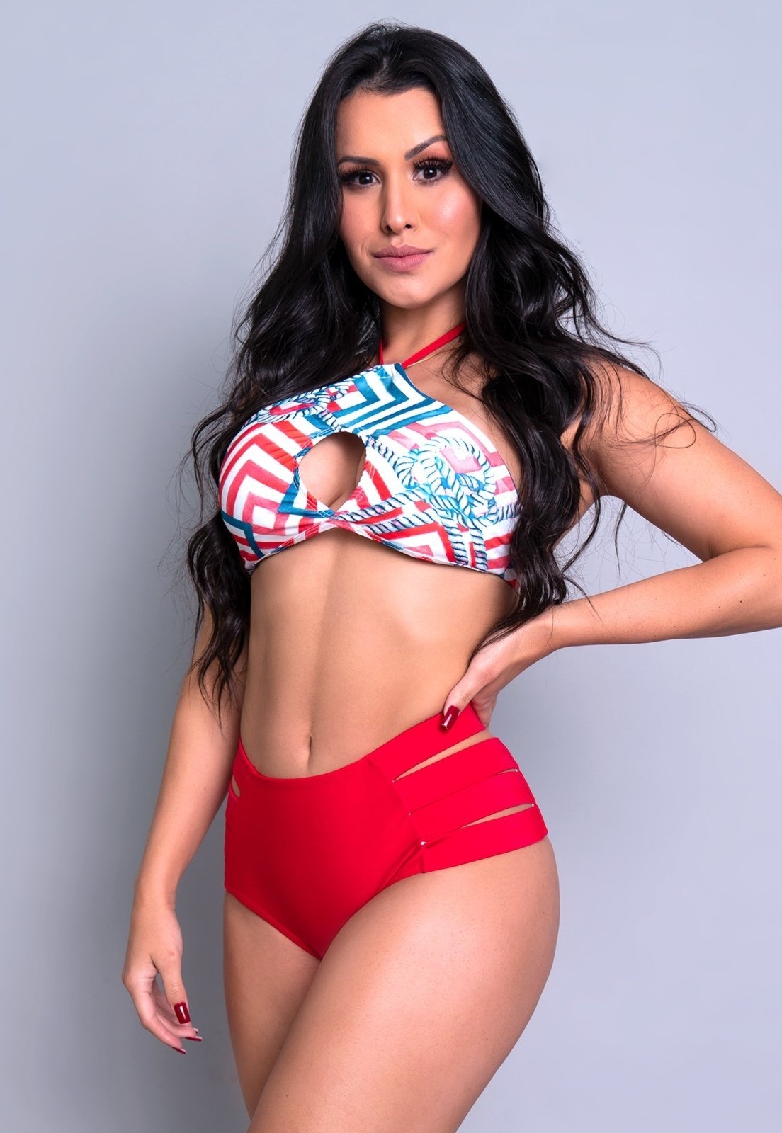 Imagem principal Biquíni MVB Modas Cropped Bojo Gladiador Hot Pants Chevron Mvb Modas branco/multicolorido/vermelho