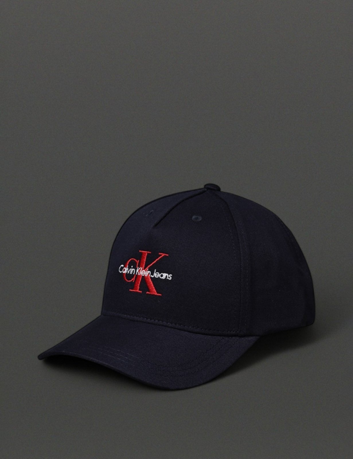 Imagem principal Boné Feminino 5 Gomos Re Issue Calvin Klein Jeans - Marinho Calvin Klein Jeans azul marinho