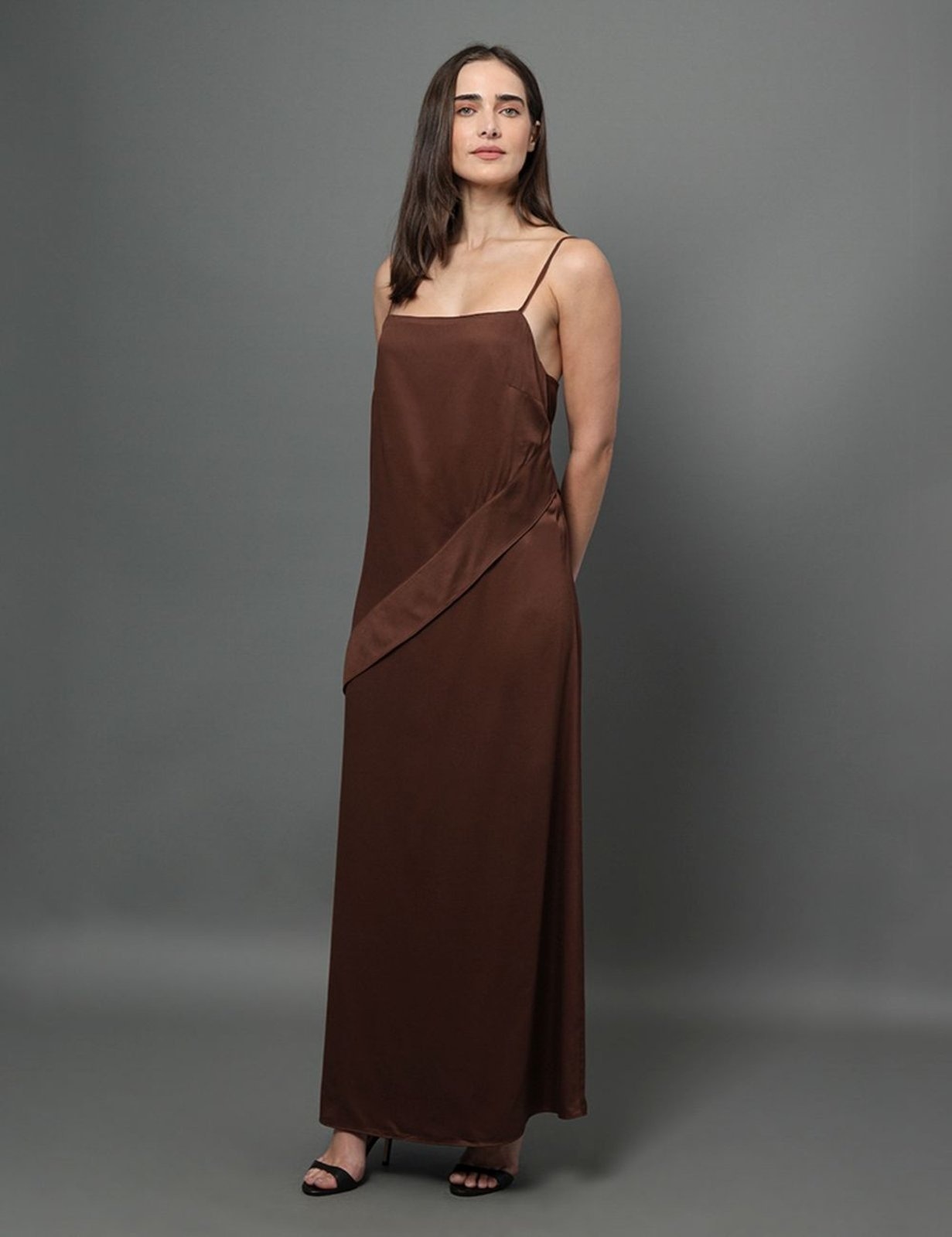 Imagem principal Vestido Feminino Longo Com Faixa Frontal Calvin Klein Calvin Klein Jeans marrom