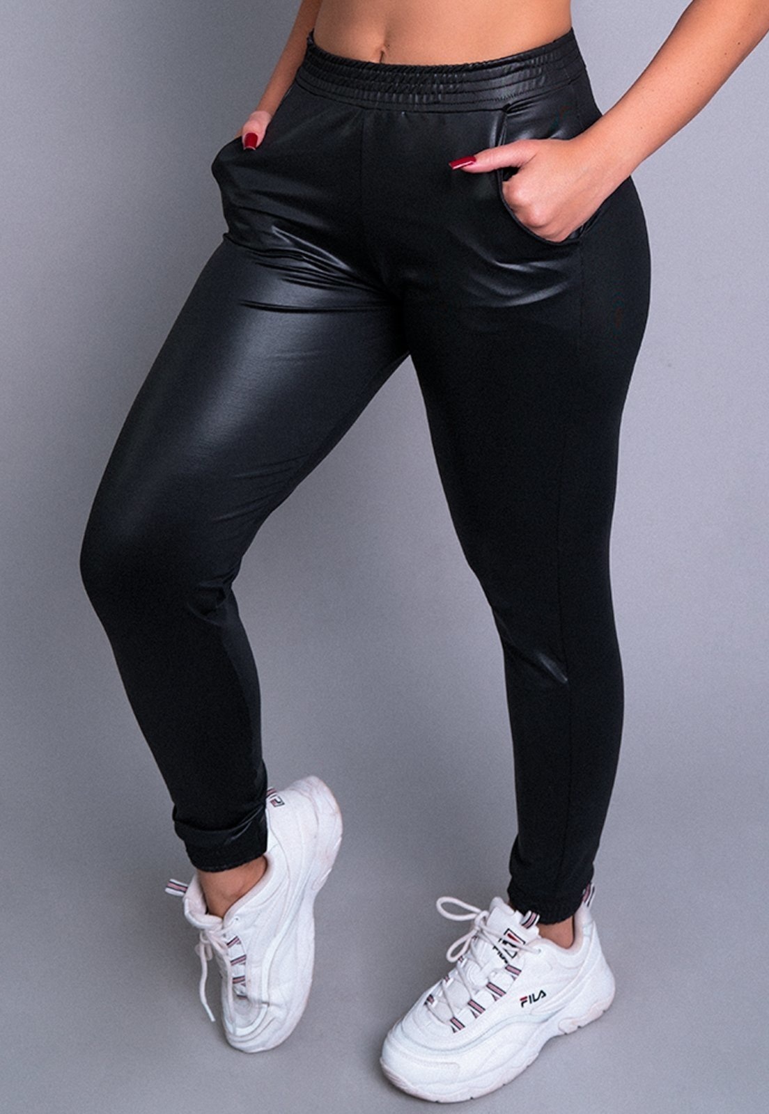 Imagem principal Calça Jogger MVB Modas Cirrê Couro Hot Pants Preta Mvb Modas preto