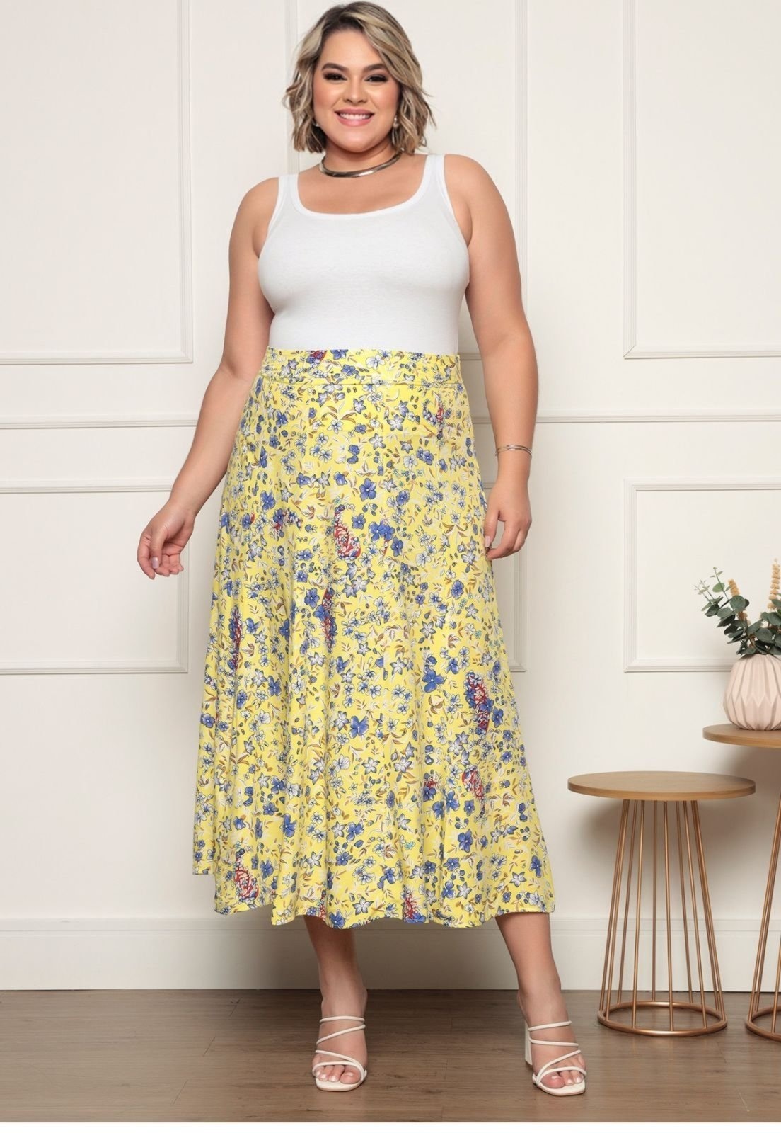 Imagem principal Conjunto Feminino Saia Estampada e Regata Modelo Tendência Docce Mulher amarelo