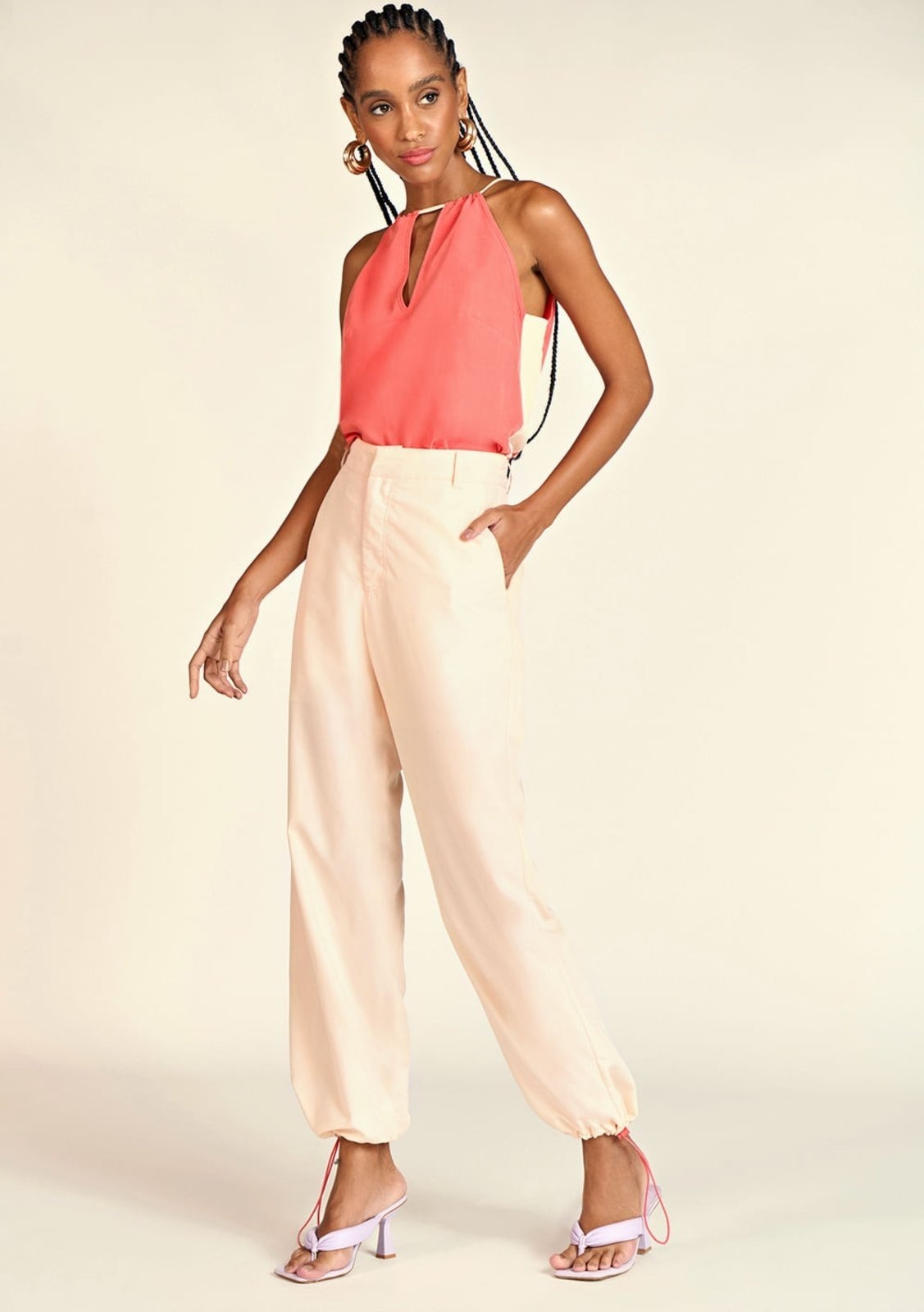 Imagem principal Calça Zinco Parachute Cós Alto Detalhe Barra Zinco bege