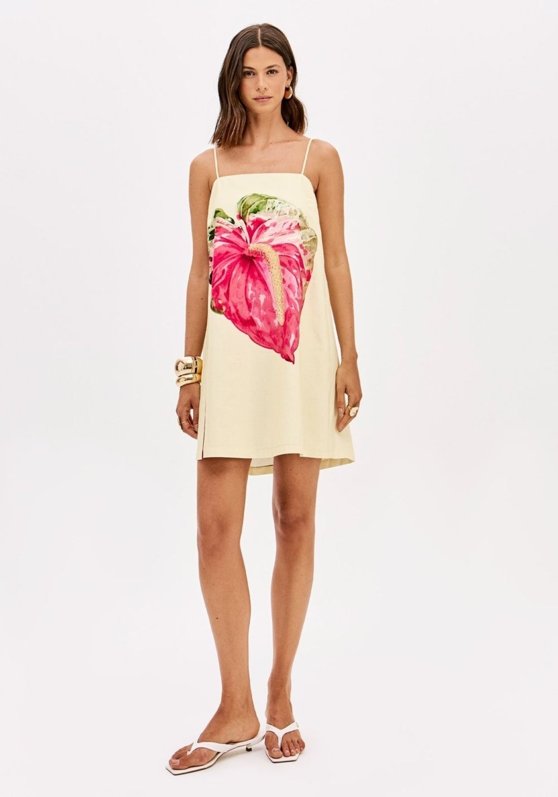 Imagem principal Vestido Curto De Alças Estampado Lança Perfume rosa