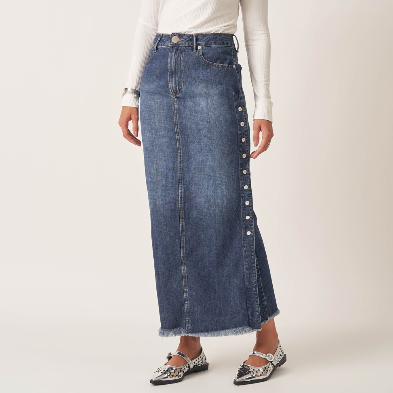 Imagem principal Saia Longa Abertura Botões Lateral Bloom jeans