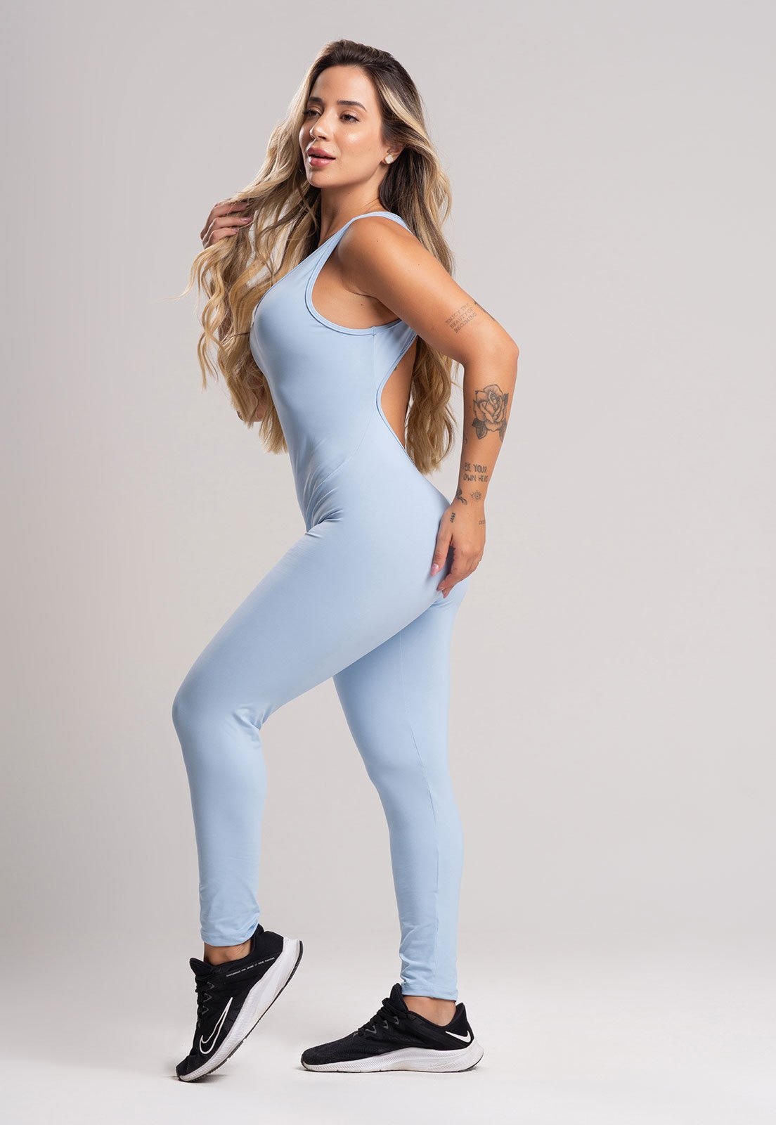 Imagem principal Macacão Costas Abertas MVB Modas Feminino Suplex Academia Fitness Poliamida Céu Mvb Modas azul