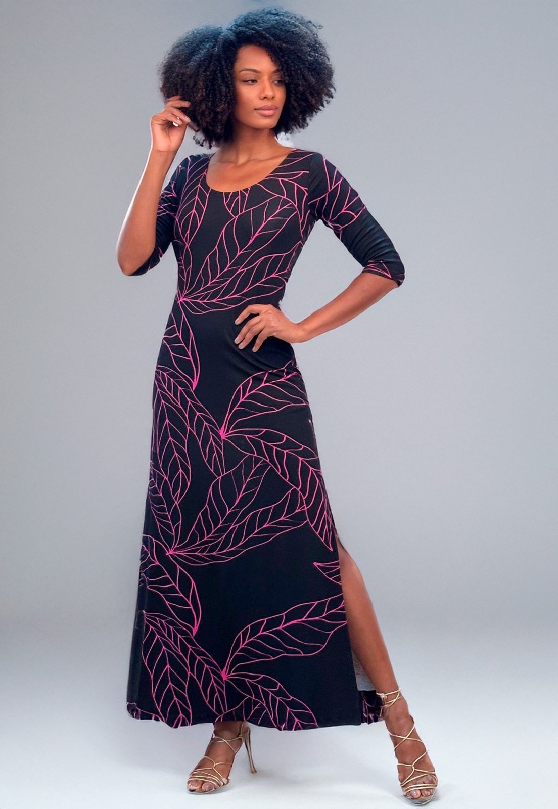 Imagem principal Vestido Longo Cabanafree Malha Gola Canoa Manga 3/4 Antúrios Cabanafree estampado/lilás/preto