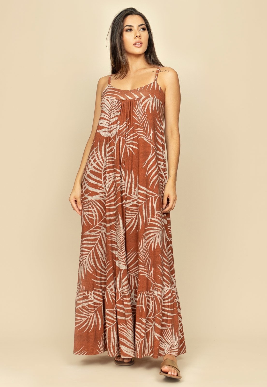 Imagem principal Vestido Longo Jataí Trapézio Malha Camadas Estampa Palmas Terra Amazonia Vital estampado/marrom/multicolorido
