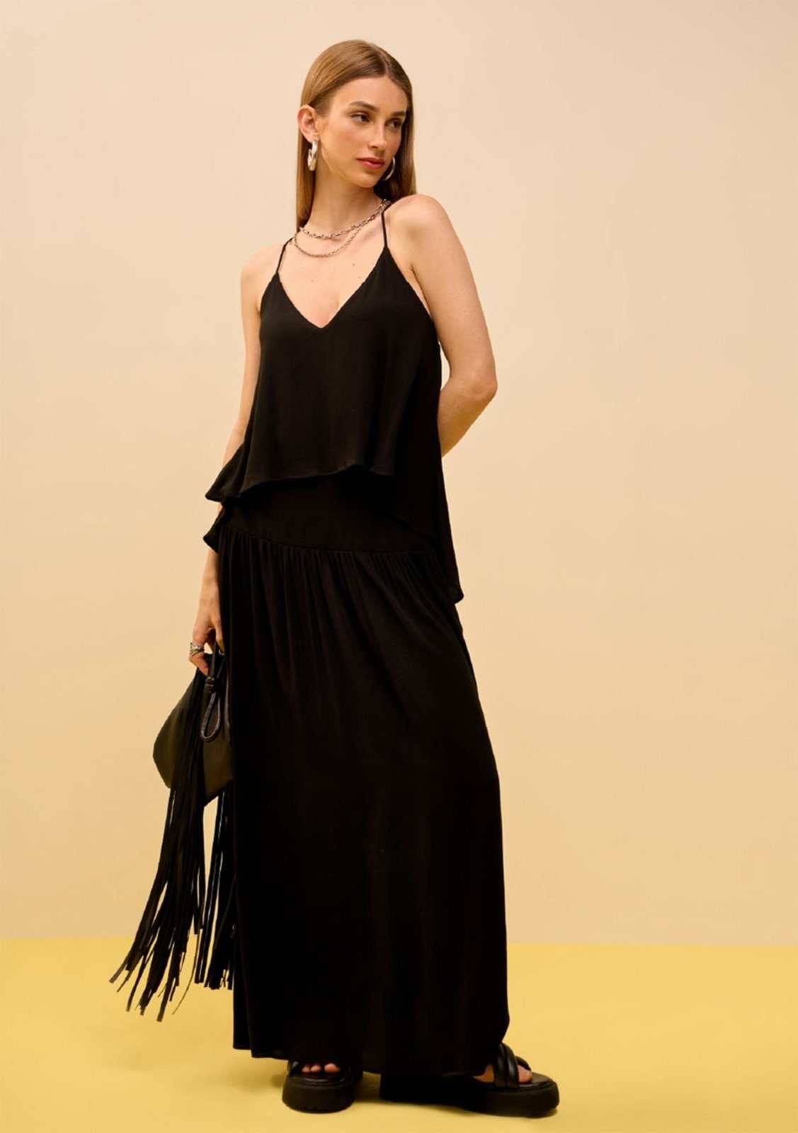 Imagem principal Vestido Zinco Solto Decote V Com Alça Longo Zinco preto