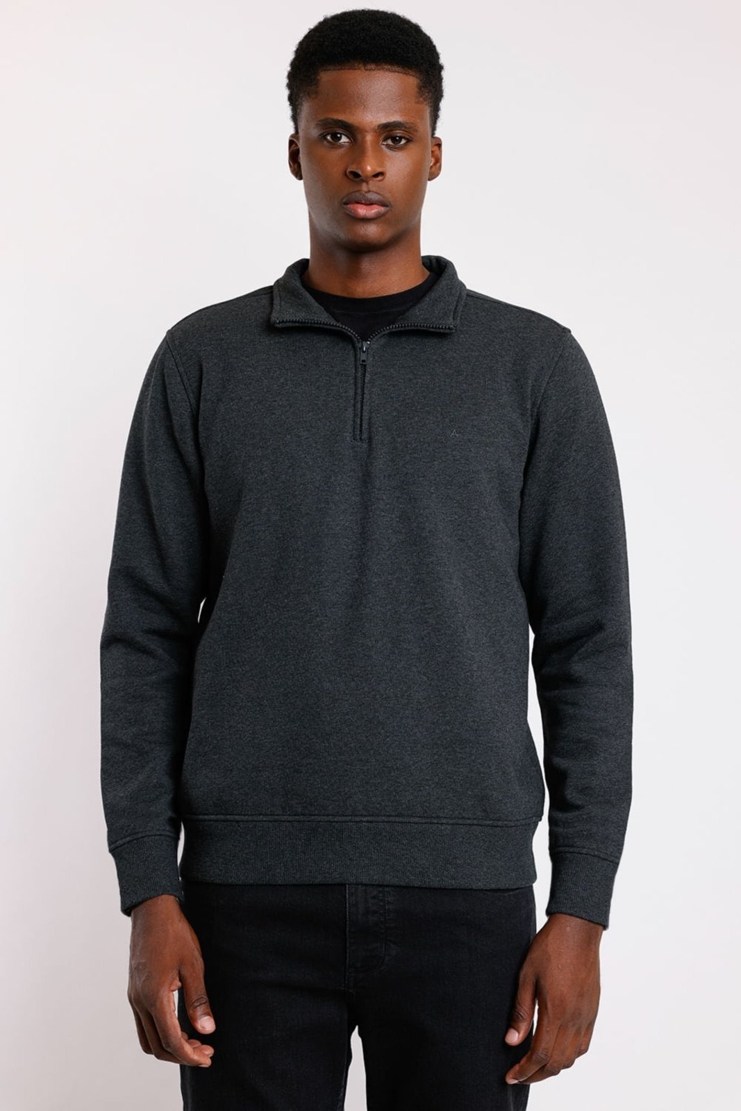 Imagem principal Moletom de Malha 1/2 Zíper Chumbo Aramis incolor
