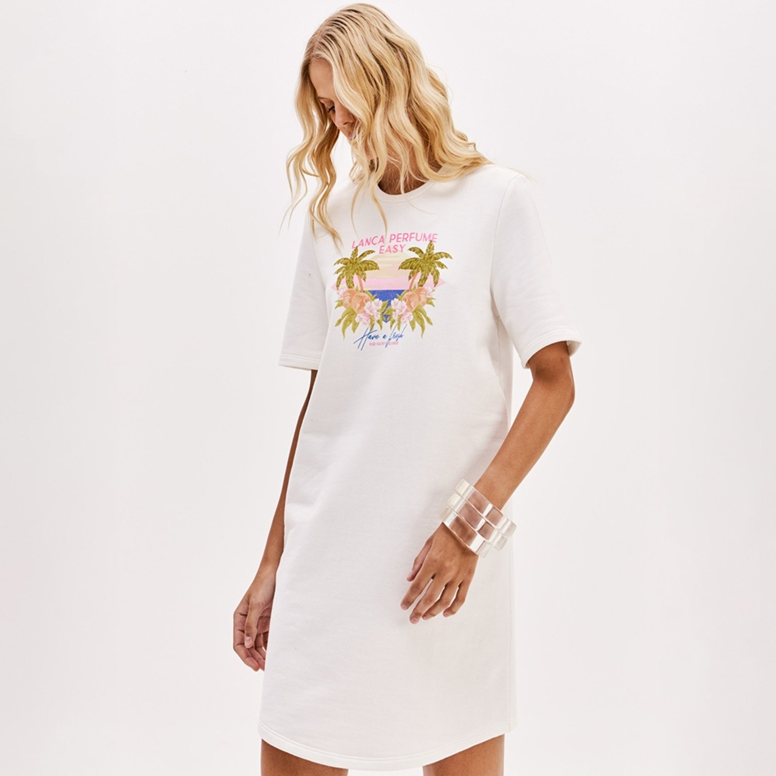 Imagem principal Vestido Easy Lança Perfume Descolado Pr26 Off White Feminino Easy Lança perfume amarelo white