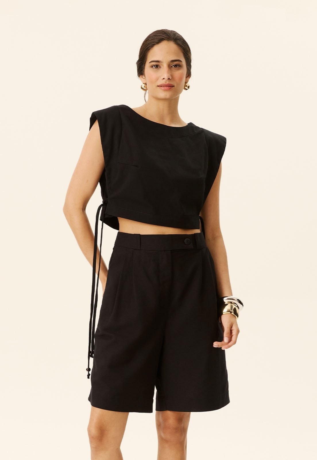 Imagem principal Blusa Cropped Manga Muscle Tee CaCay preto