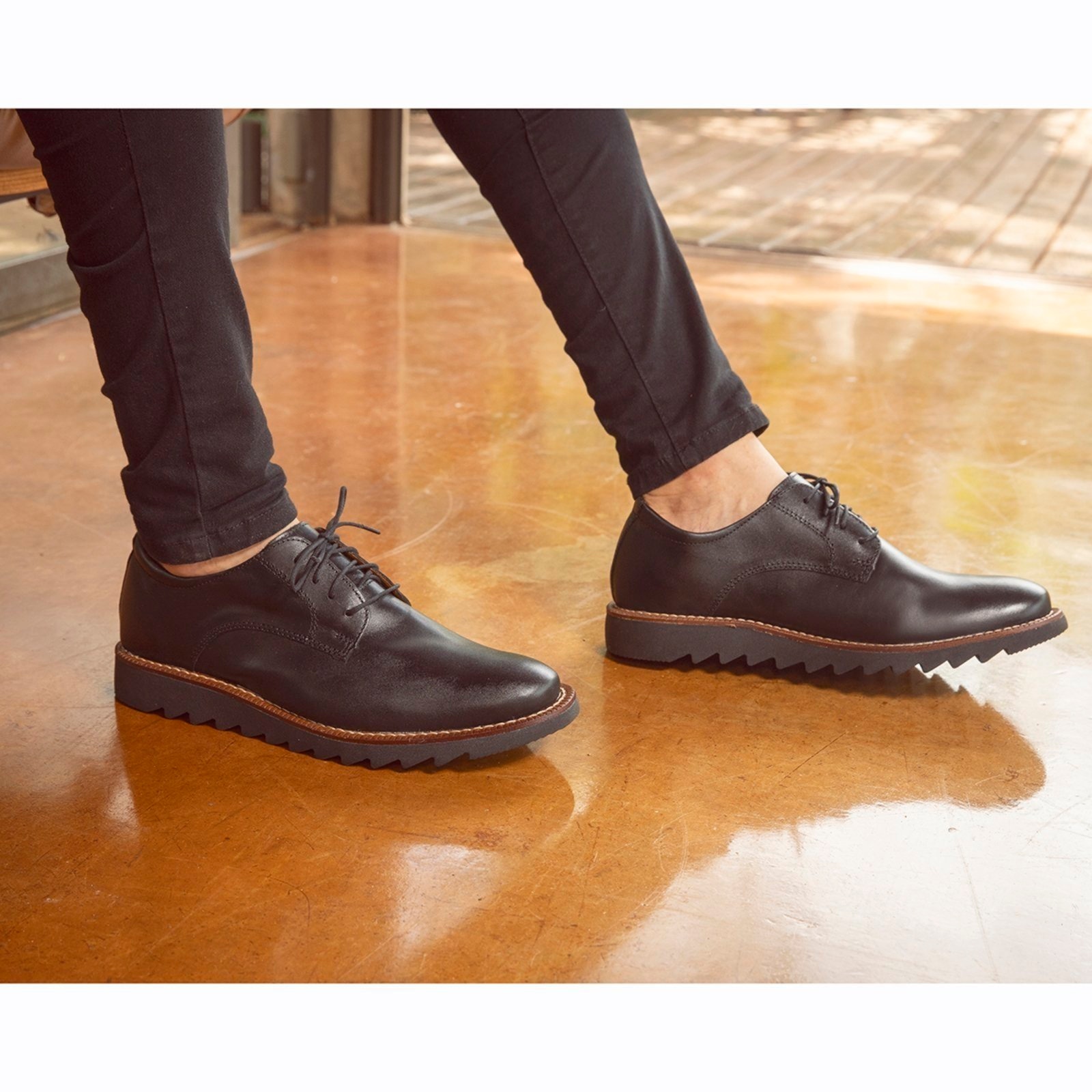 Imagem principal Sapato Social Masculino em Couro Solado Tratorado Moderno ROMEU E JULIETA SHOES preto