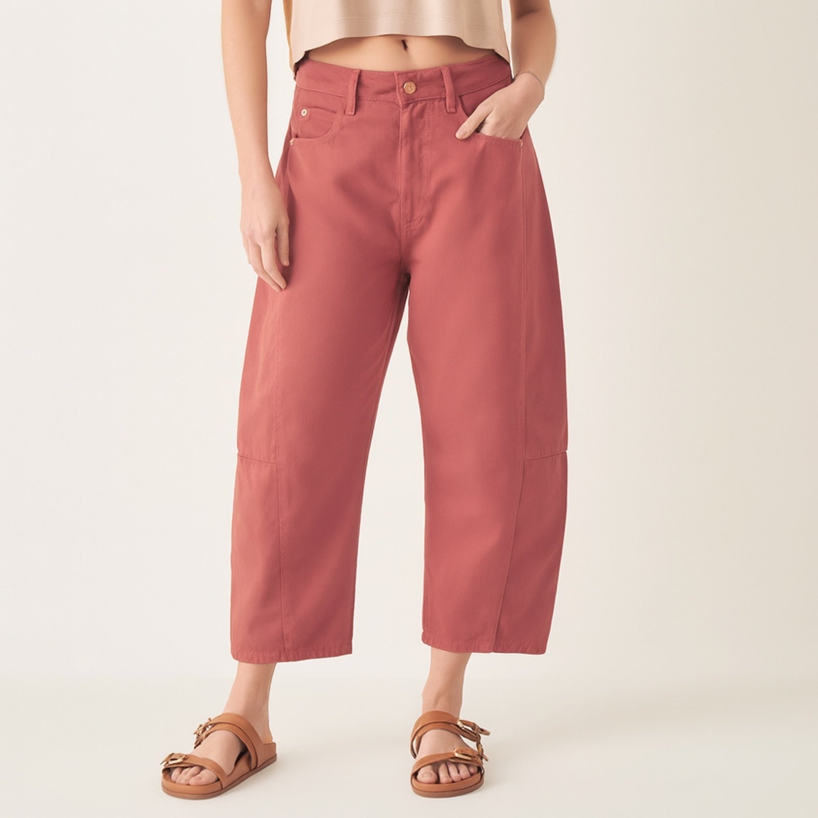 Imagem principal Calça Color Cropped Barrel Cintura Alta Bloom marrom