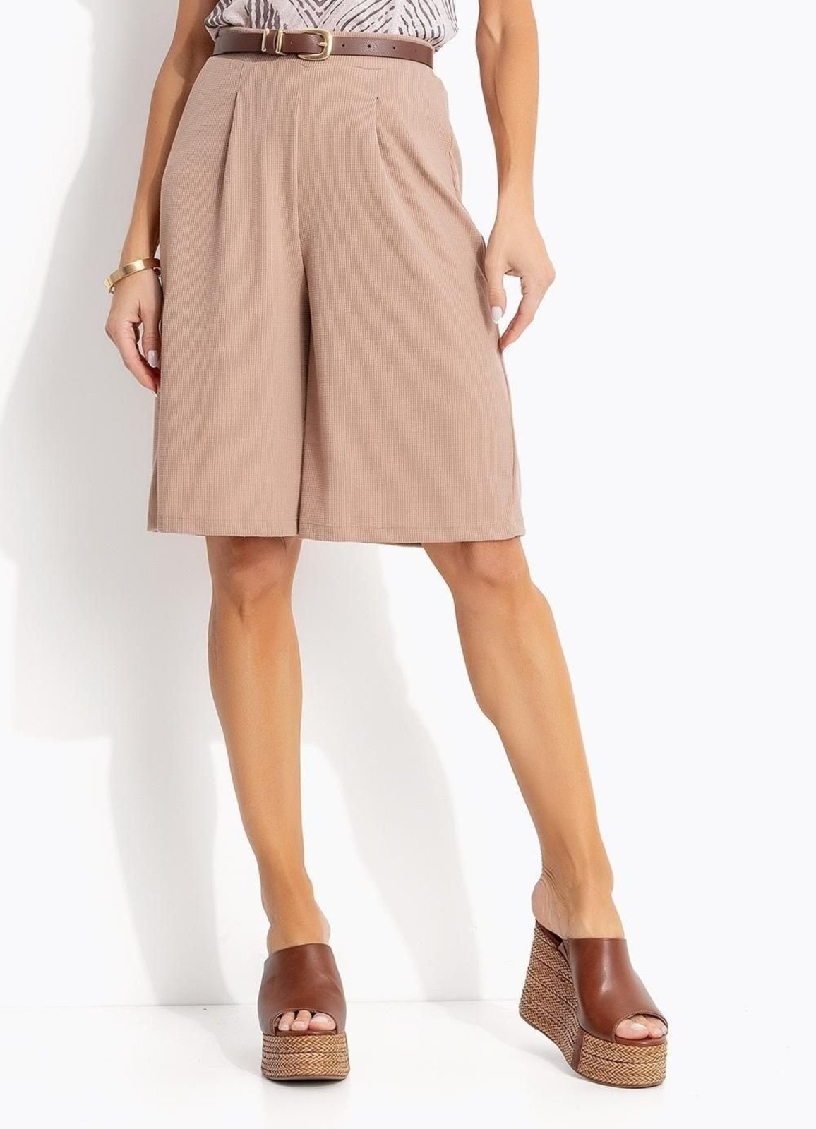 Imagem principal Short Em Malha Anarruga Quintess Quintess marrom