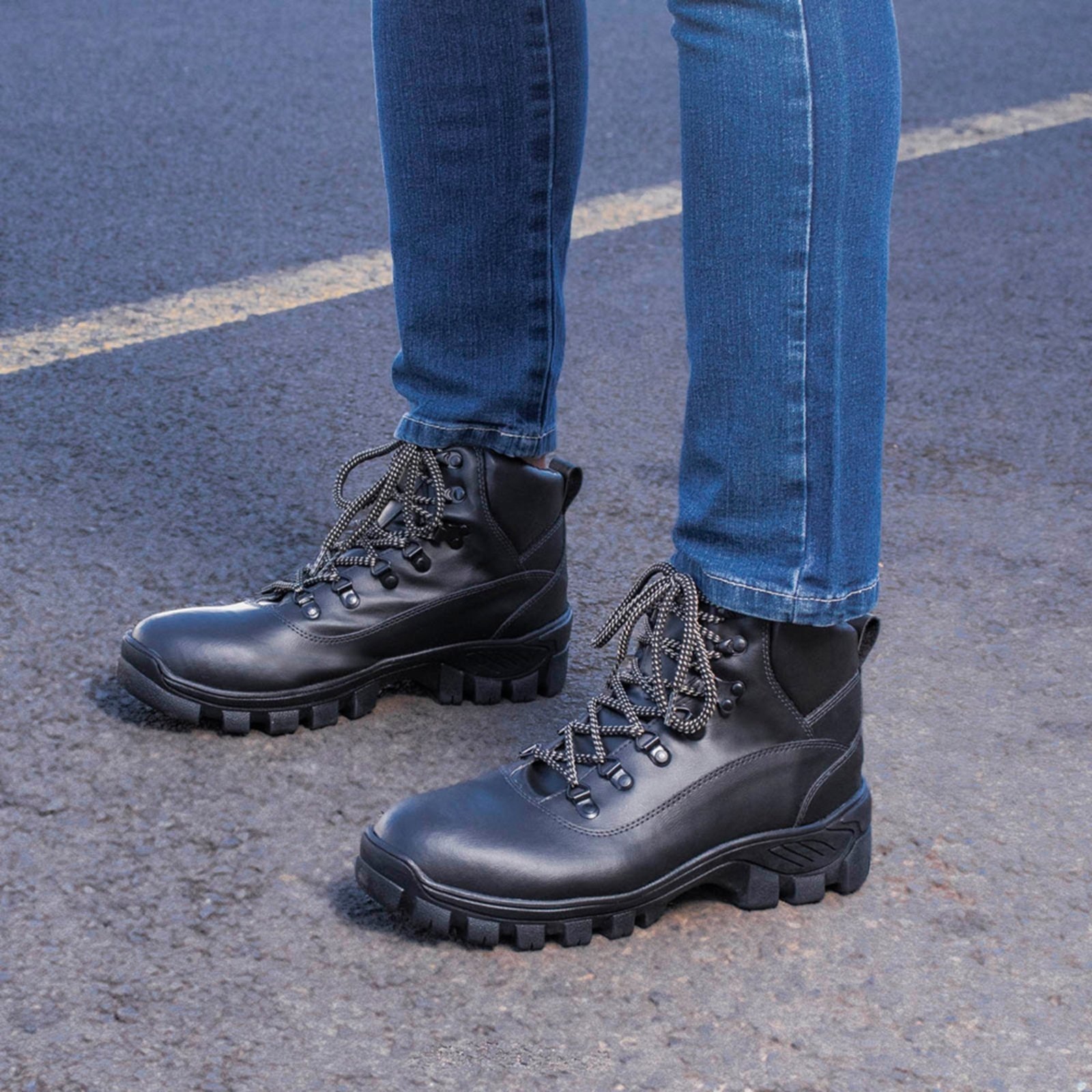 Imagem principal Bota Masculina Adventure Confortavel Tenis Trilha Leve Resistente Preta BREDENI preto