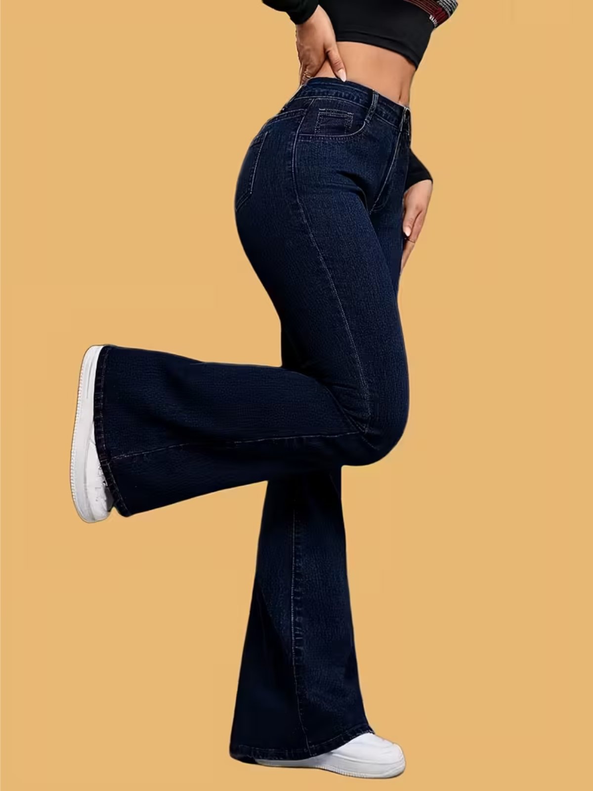 Imagem principal Calça Flare Jeans Alpha Street Wear Estilo Gringa Levanta Bumbum Escura Alpha Street Wear azul/azul marinho/jeans azul