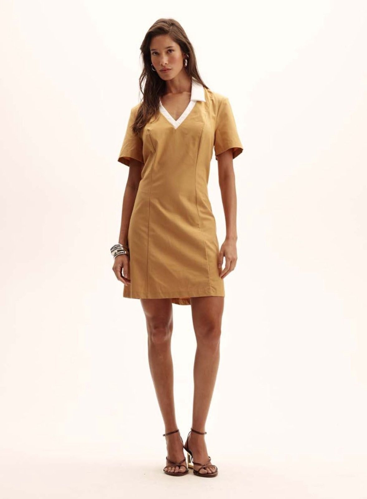 Imagem principal Vestido Comfort Decote V e Gola Polo Triton Triton bege