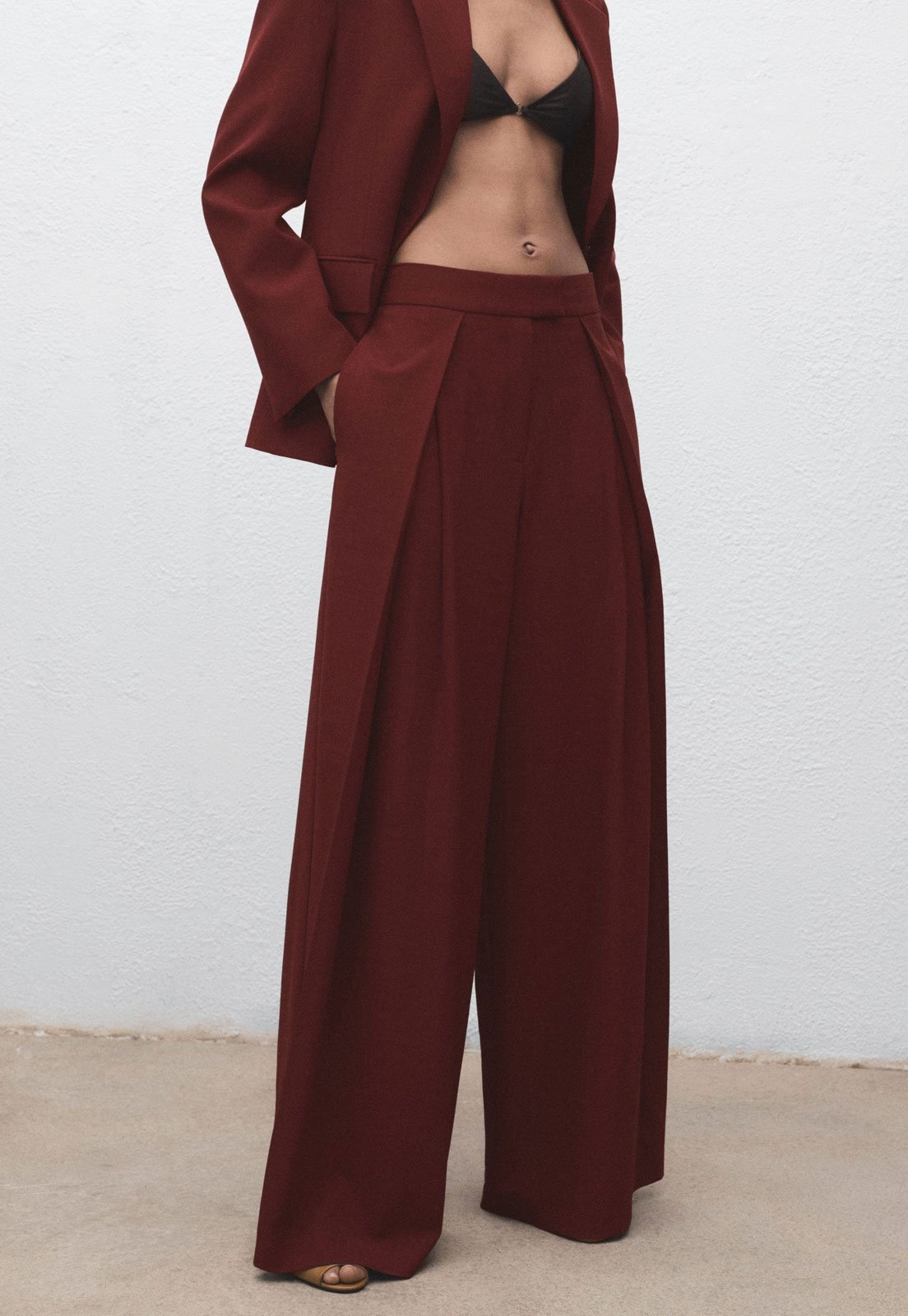 Imagem principal Calça Feminina Mango Dani Wide Leg Mango vinho