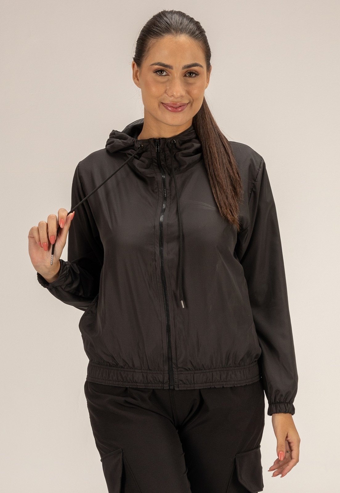 Imagem principal Jaqueta Corta Vento Classic Preta Feminina Dulk preto