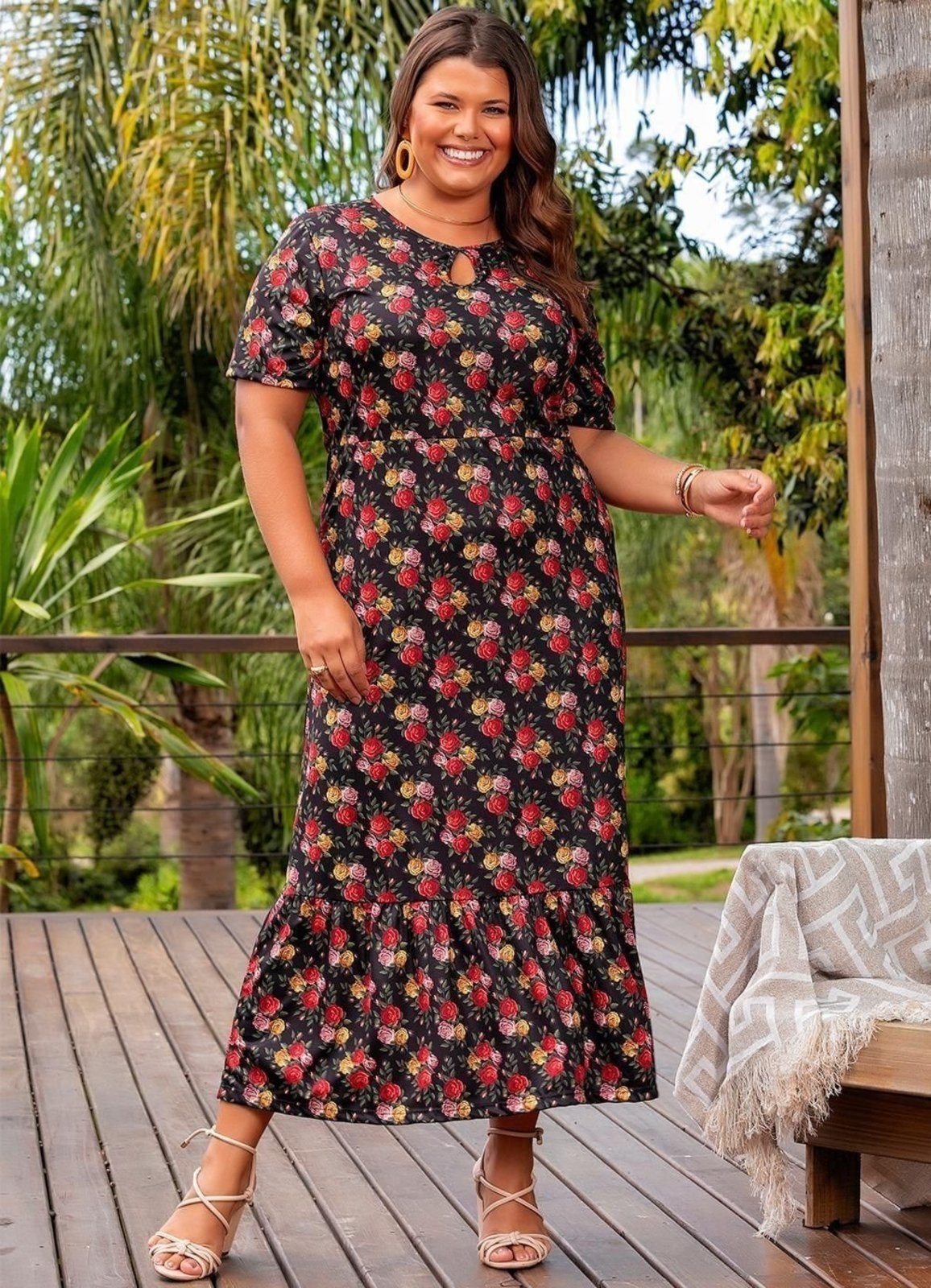 Imagem principal Vestido Em Jersey Acetinado Floral Rosas Marguerite preto