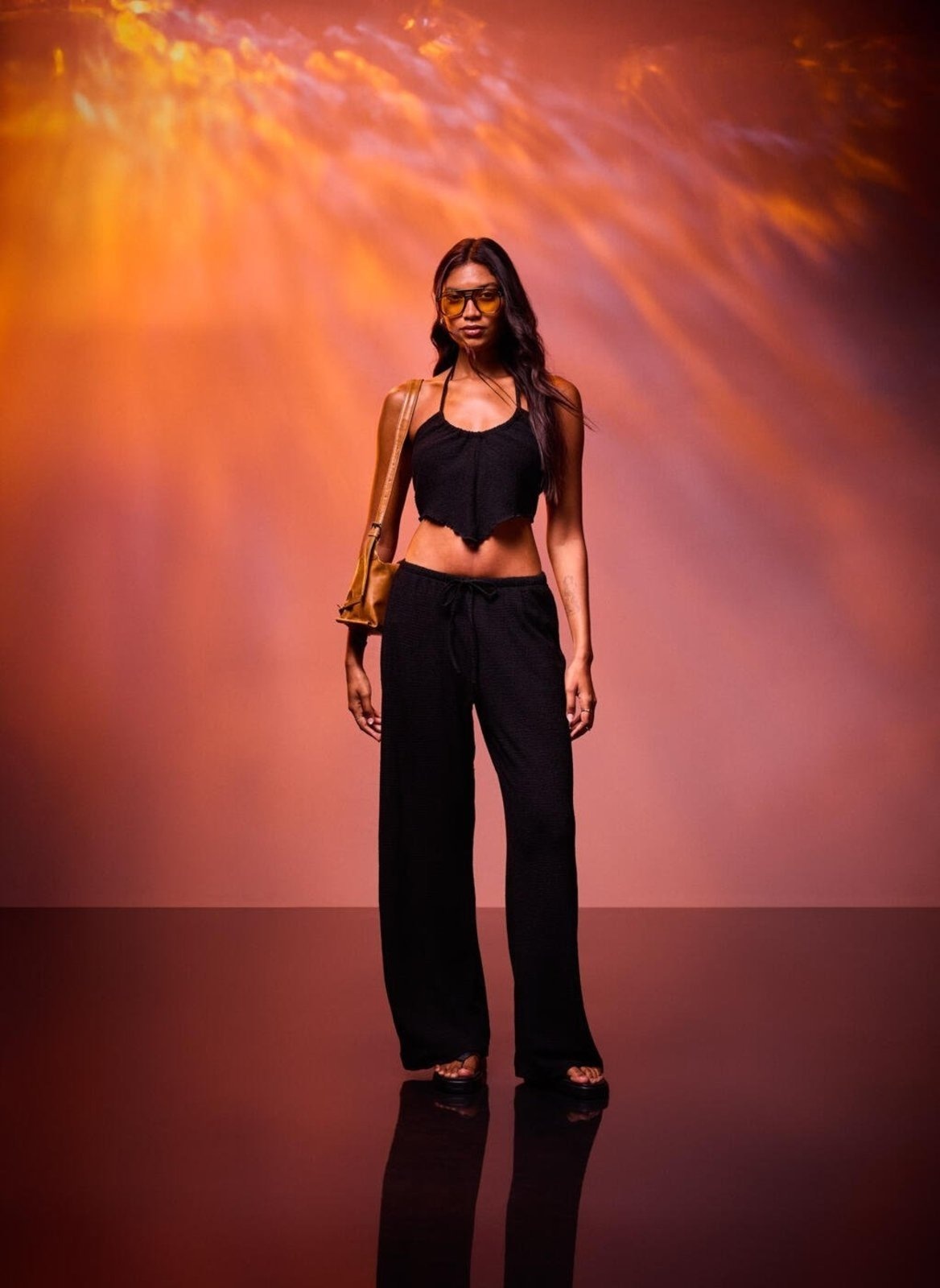 Imagem principal Calça Preta Wide Leg Texturizada Youcom preto