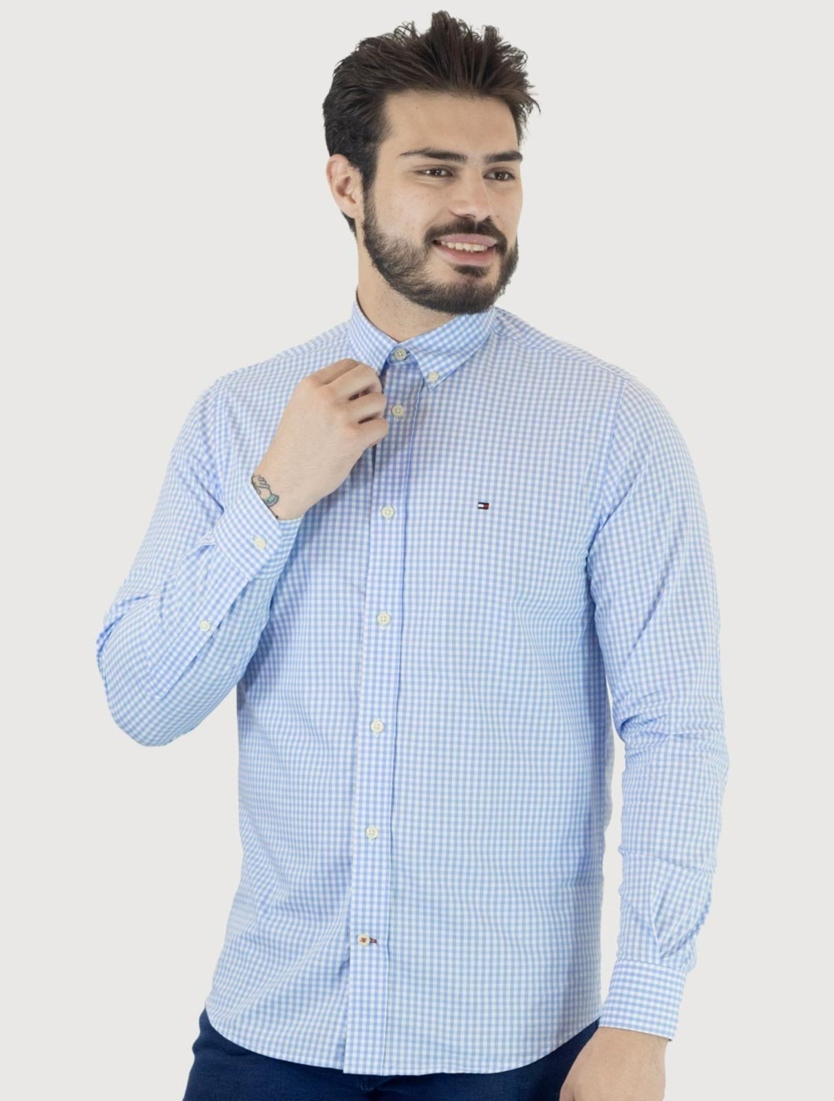 Imagem principal Camisa Tommy Hilfiger Masculina Xadrez Gingham Branca/Azul Tommy Hilfiger xadrez azul