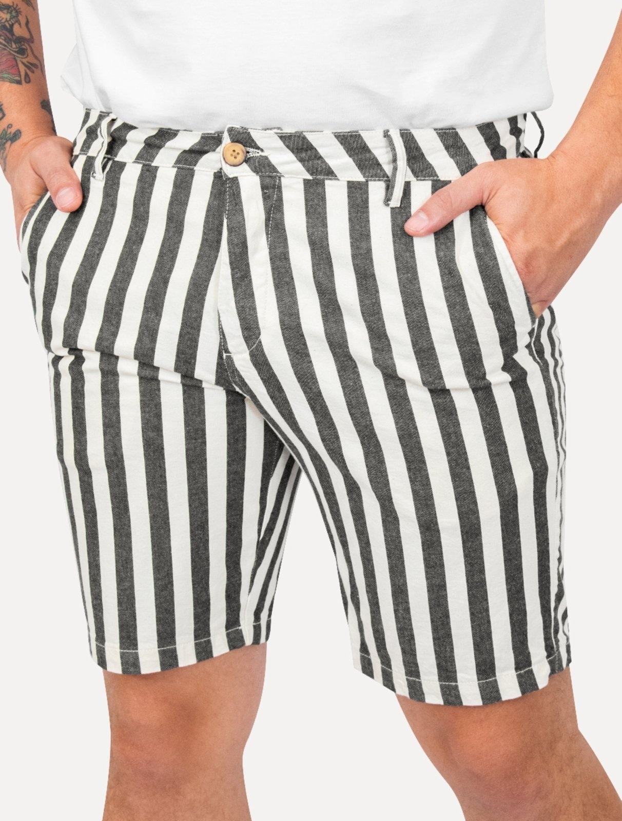 Imagem principal Bermuda Reserva Masculina Listrada Off-White/Preta Reserva off-white white