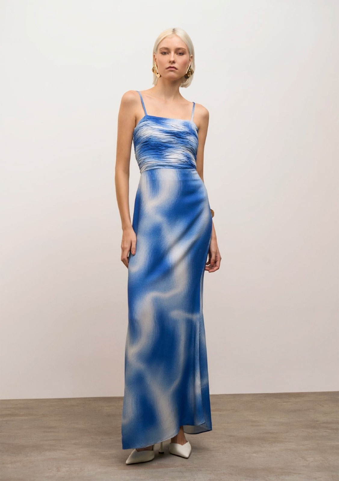 Imagem principal Vestido Iódice Solto Decote Reto Com Alça Longo IÓDICE azul