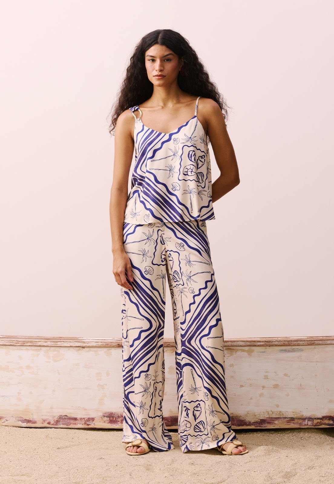 Imagem principal Calça Pantalona Estampada Tupé CaCay azul