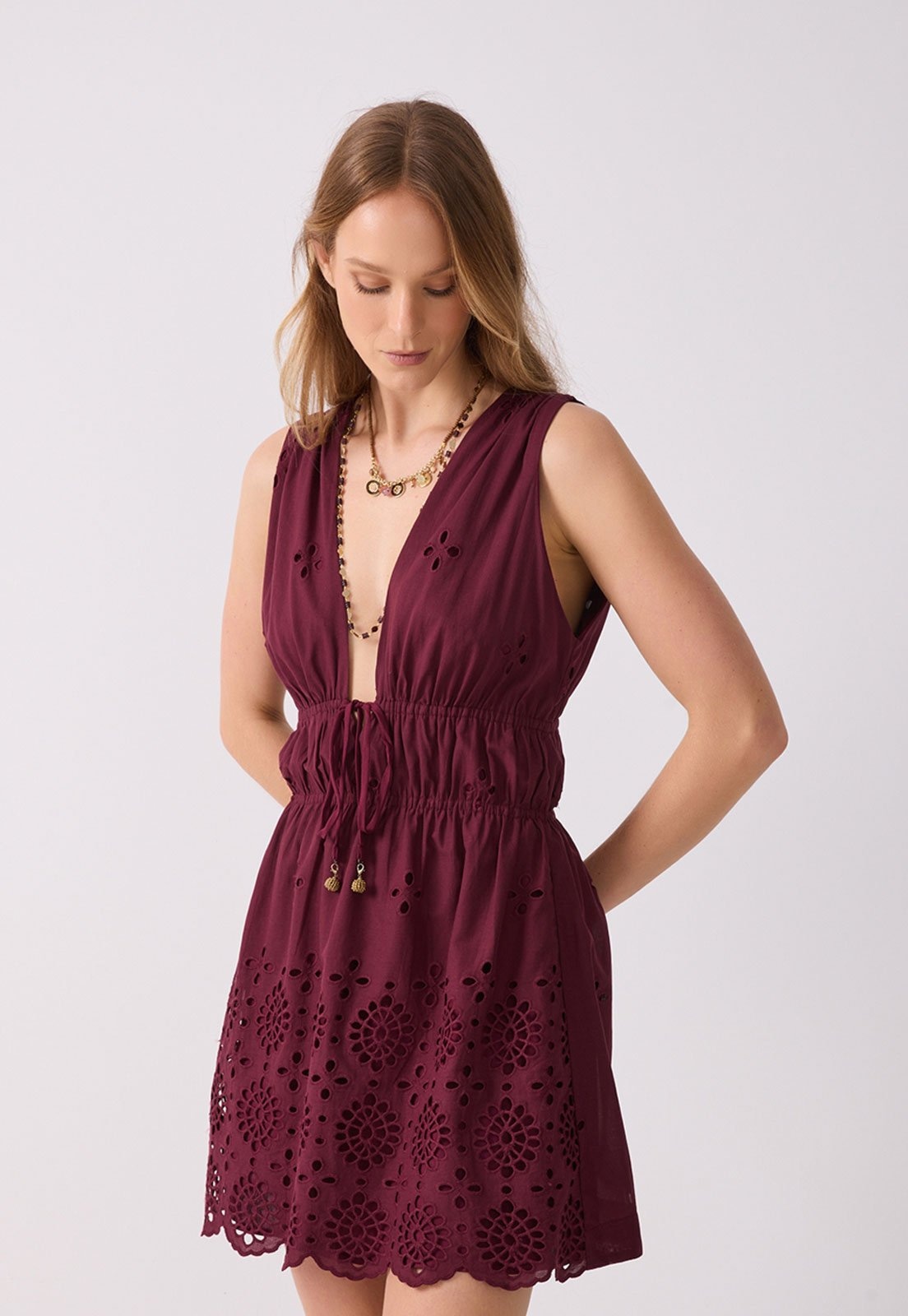 Imagem principal Vestido Feminino Dress To Bordado Dress to vinho