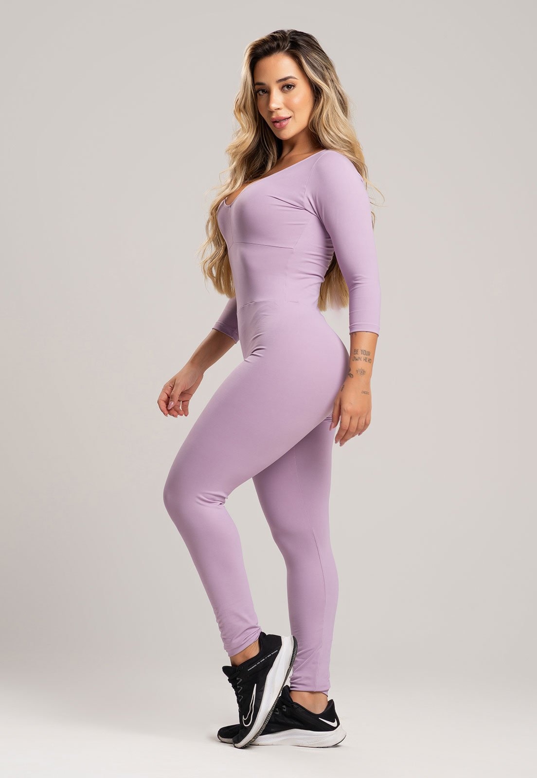 Imagem principal Macacão Manga 3/4 MVB Modas Feminino Costa Fechada Poliamida Fitness Lavanda Mvb Modas azul lavanda