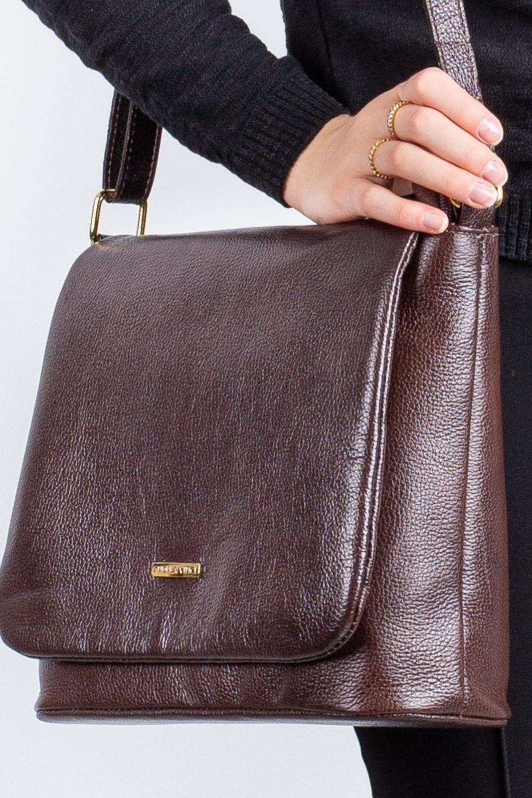 Imagem principal Bolsa Andrea Vinci Transversal Em Couro Liso Com Tampa Isadora - Café Andrea Vinci vermelho