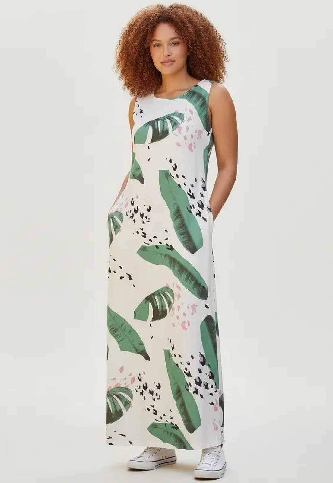 Imagem principal Vestido CabanaFree Longo Plano com Bolso Estampa Folhagem Poética Cabanafree estampado