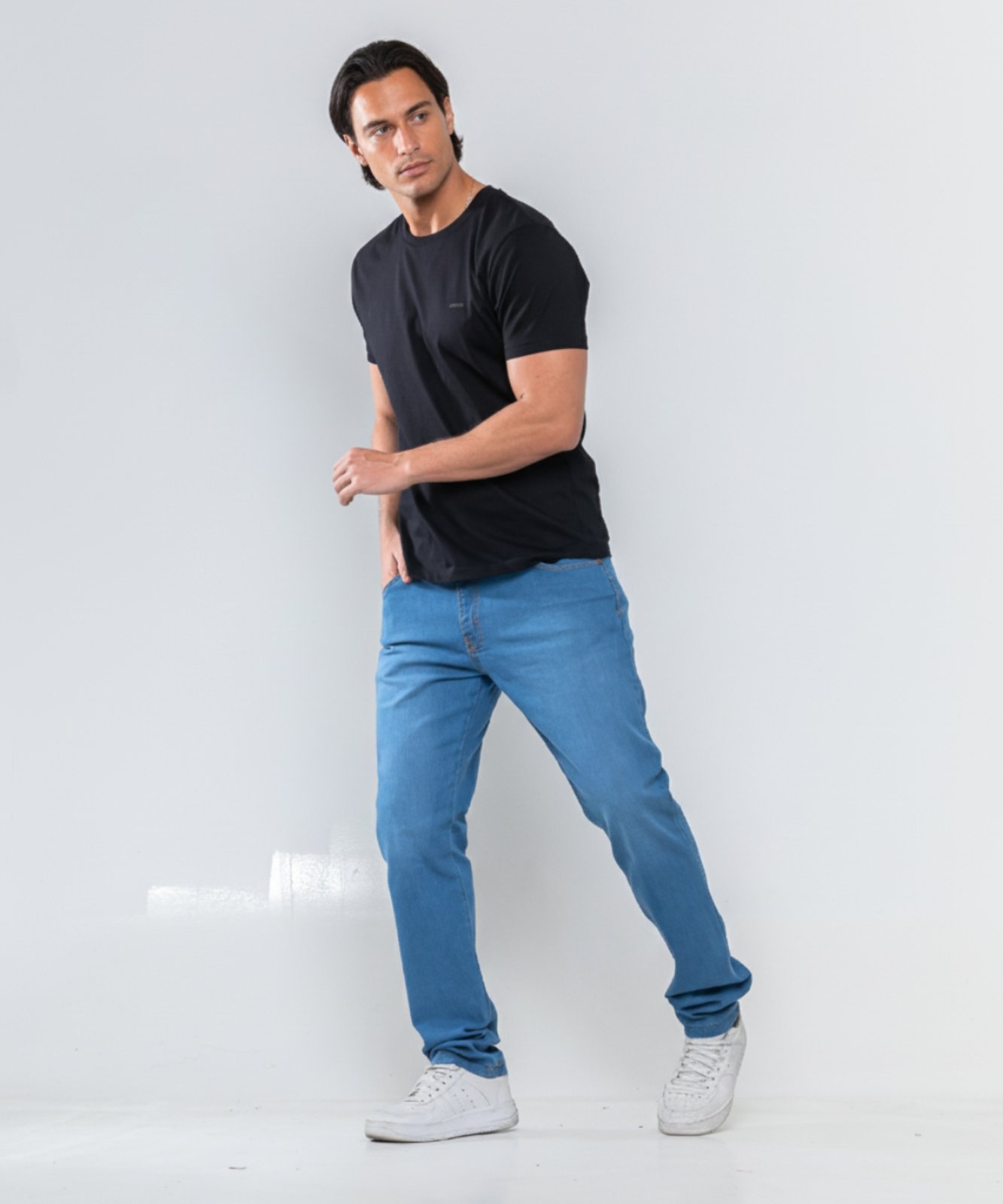 Imagem principal Calça Jeans Masculina Alpha Street Wear Slim Claro Conforto e Estilo Fashion para o Dia a Dia Alpha Street Wear azul/jeans azul