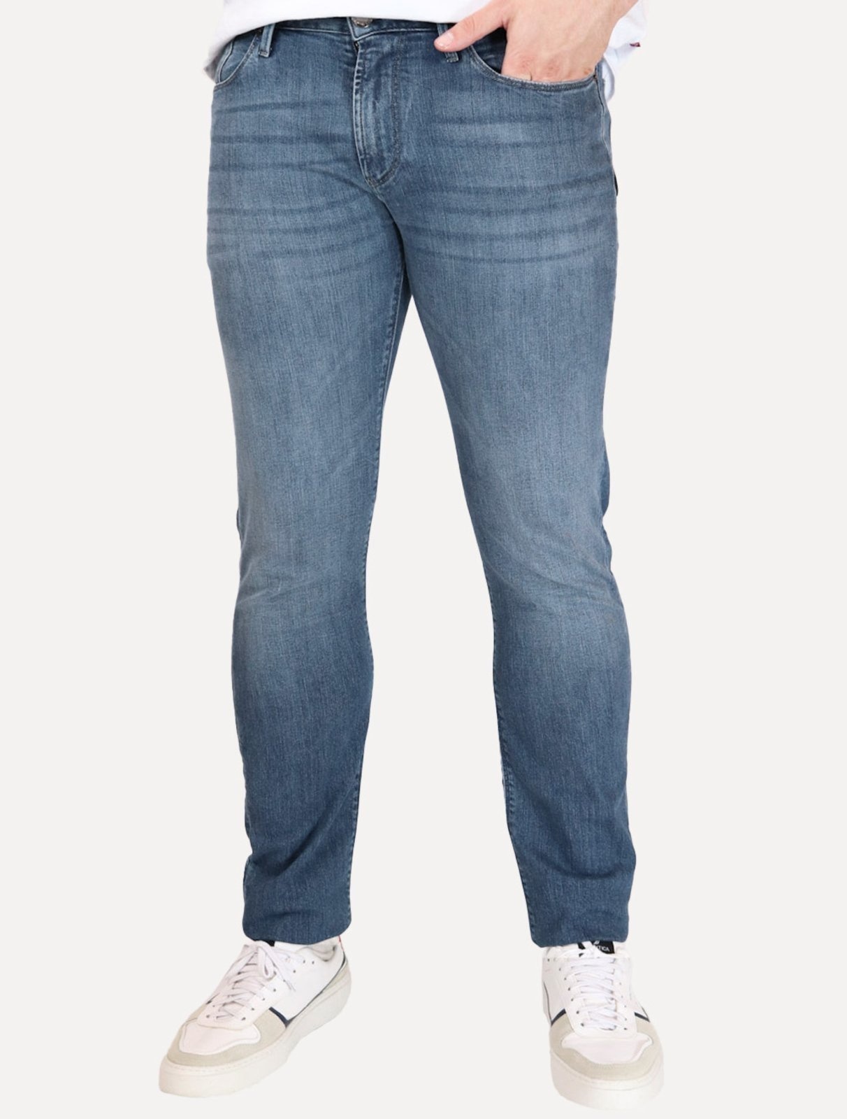 Imagem principal Calça Jeans Empório Armani Masculina J06 Slim Fit 5 Pockets Índigo Médio Emporio Armani azul