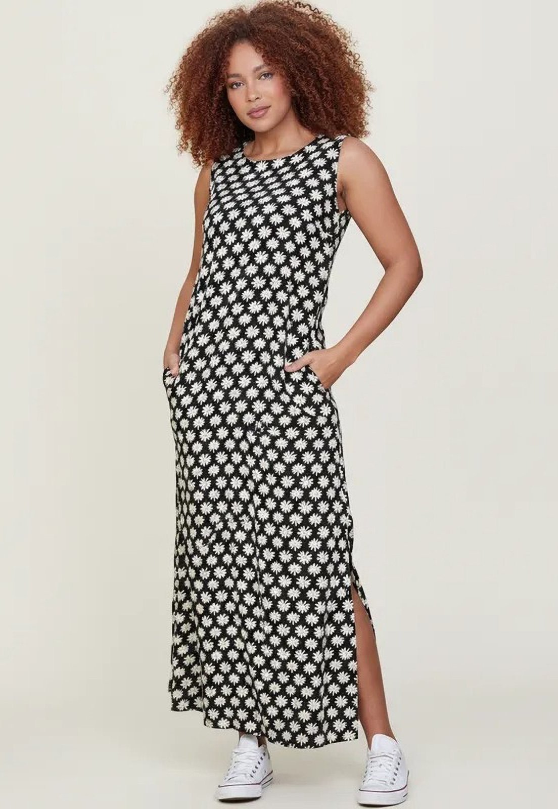 Imagem principal Vestido CabanaFree Longo Plano com Bolso Estampa Festa das Margaridas Cabanafree estampado