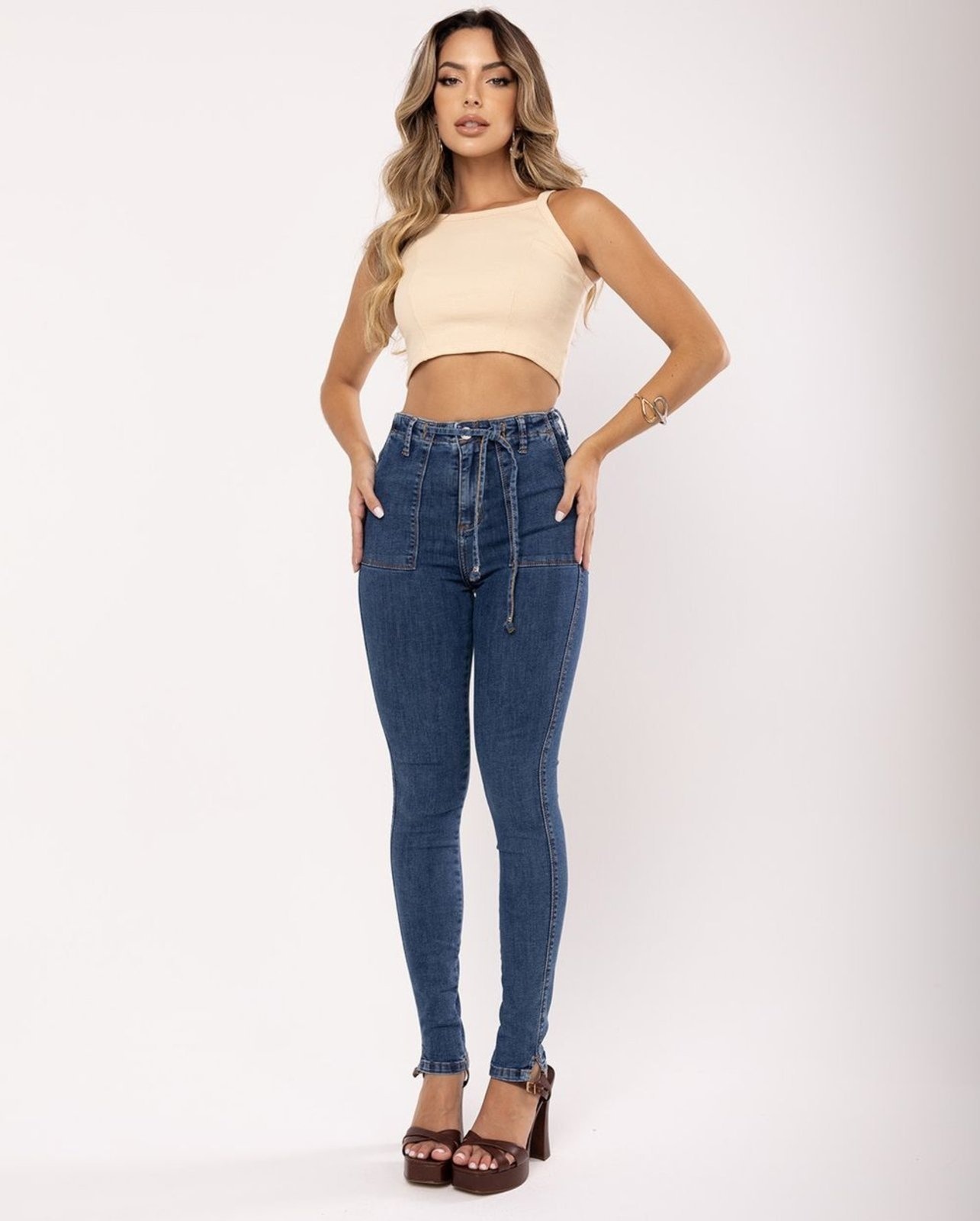 Imagem principal Calça Skinny Feminina Cintura Média Detalhe Cós 23643 Escura Consciência jeans
