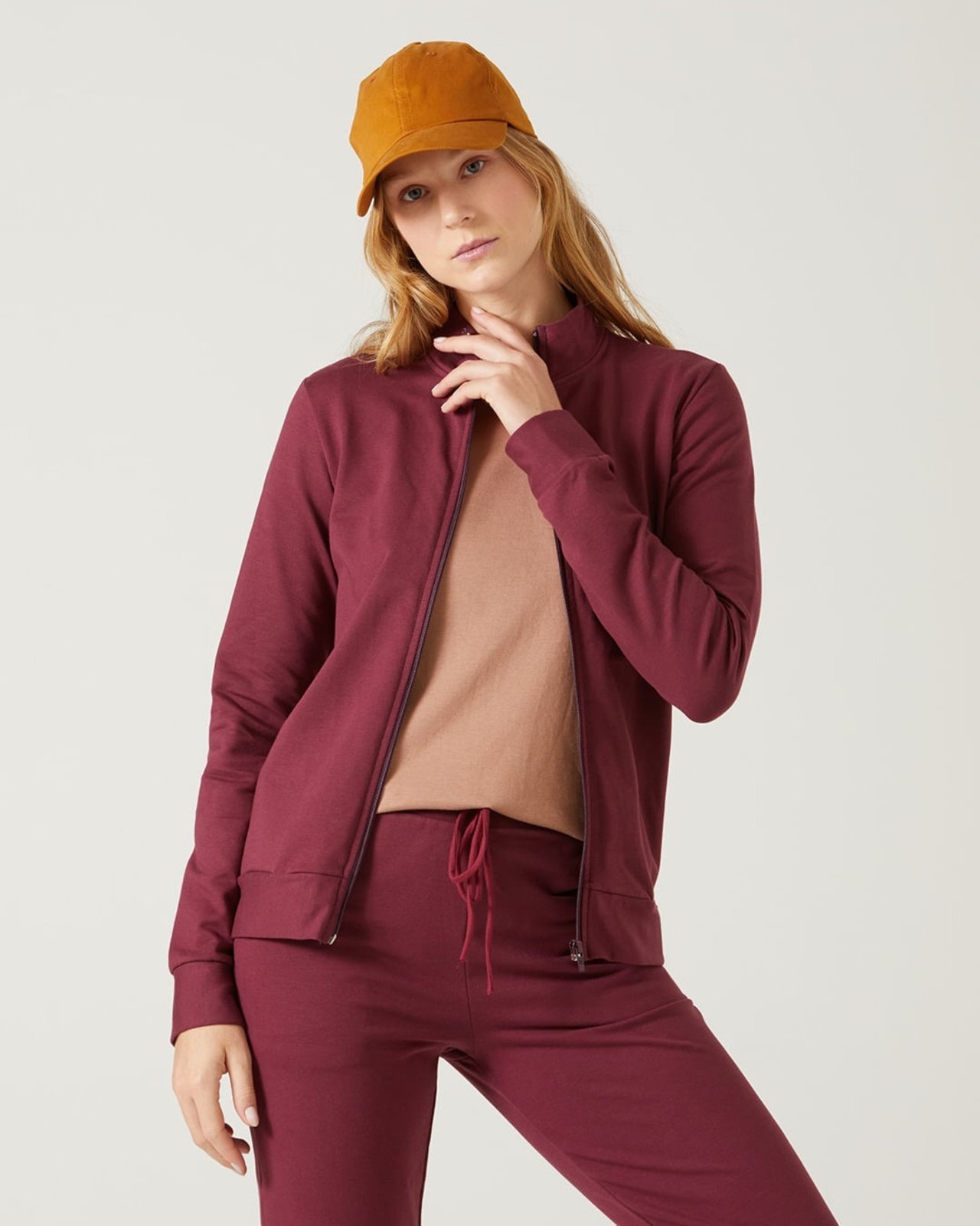 Imagem principal Jaqueta Básica Feminina Gola Alta Moletom Stretch Flanelado Malwee vinho