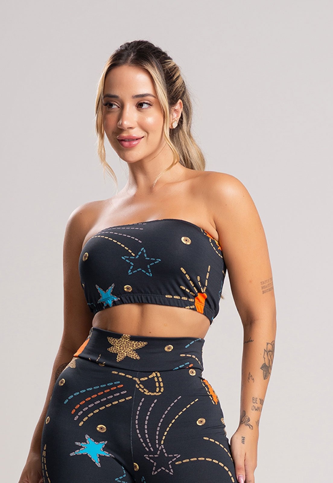 Imagem principal Top Faixa MVB Modas Suplex Tomara Que Caia Cosmic Mvb Modas amarelo/azul marinho/estampado/multicolorido/preto