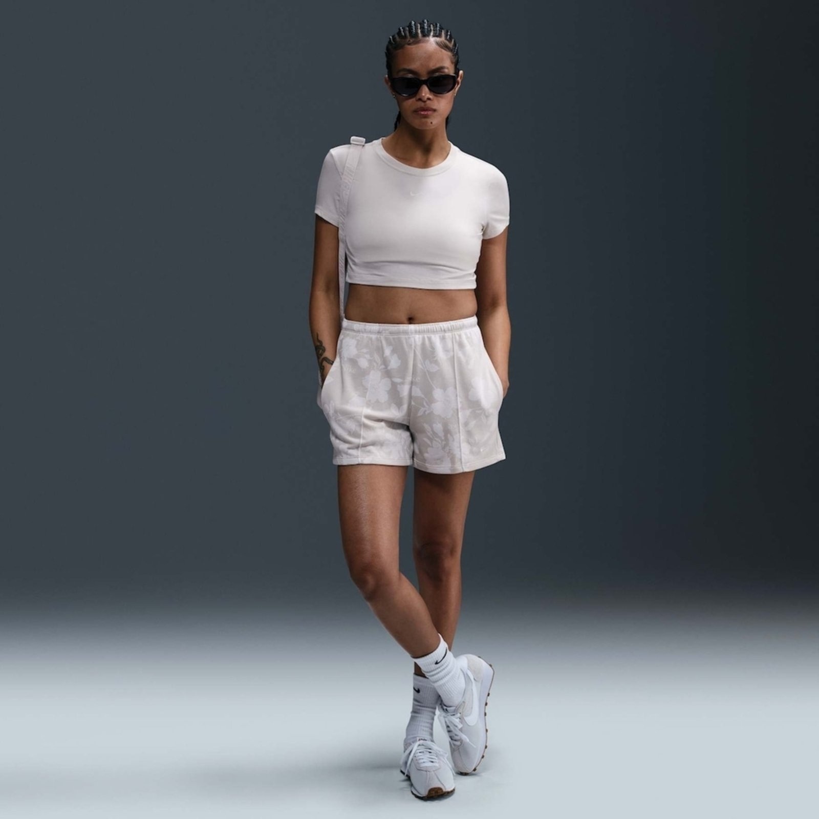 Imagem principal Shorts Nike Sportswear Chill Terry Feminino Nike branco