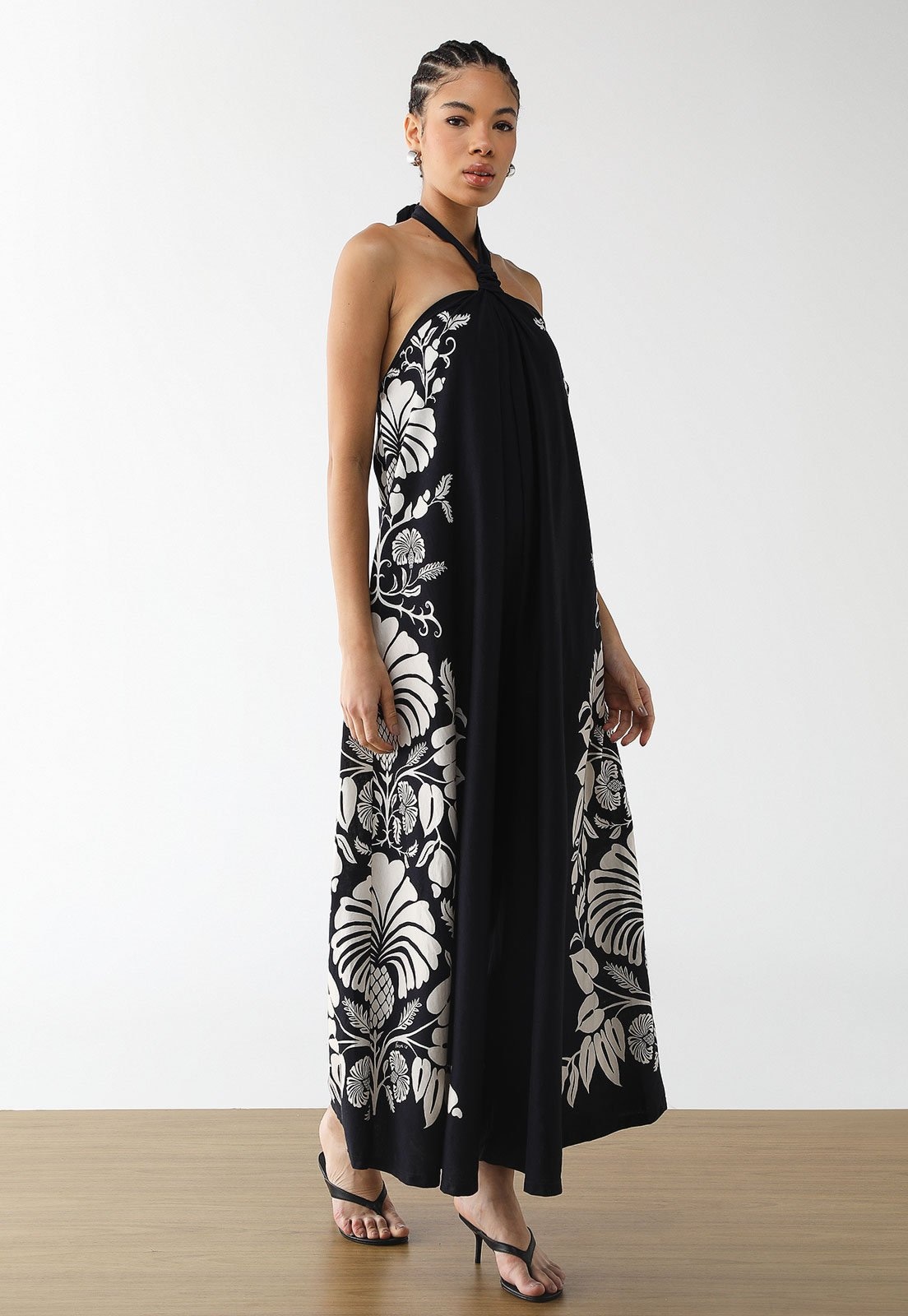 Imagem principal Macacão Feminino Farm Estampa Floral FARM preto