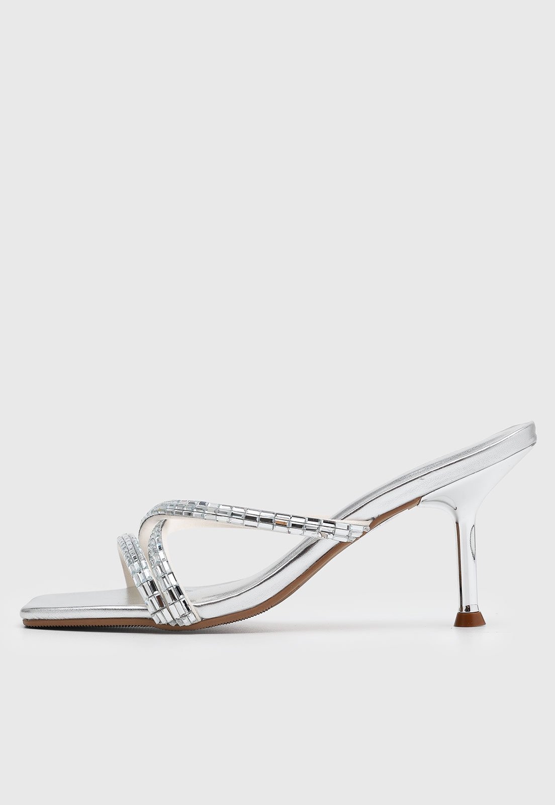 Imagem principal Sandália Feminina Lança Perfume Salto Médio Fino Metalizada Lança Perfume prata