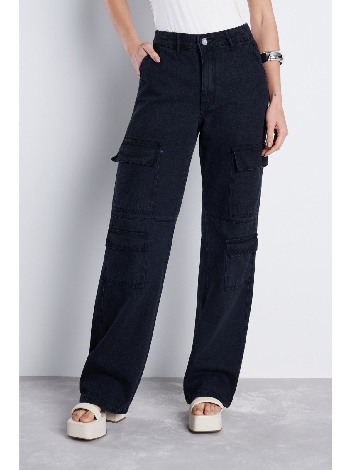 Imagem principal Calça Jeans Feminina Cargo Noir Cintura Alta Preto NEW DENIM preto noir