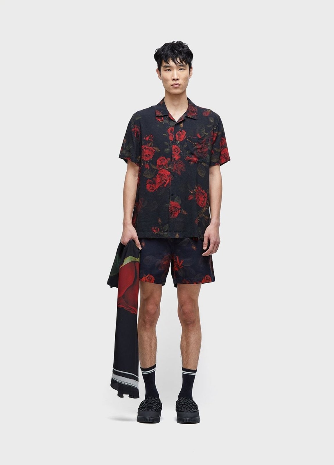 Imagem principal Bermuda flow vintage rose Osklen preto rose